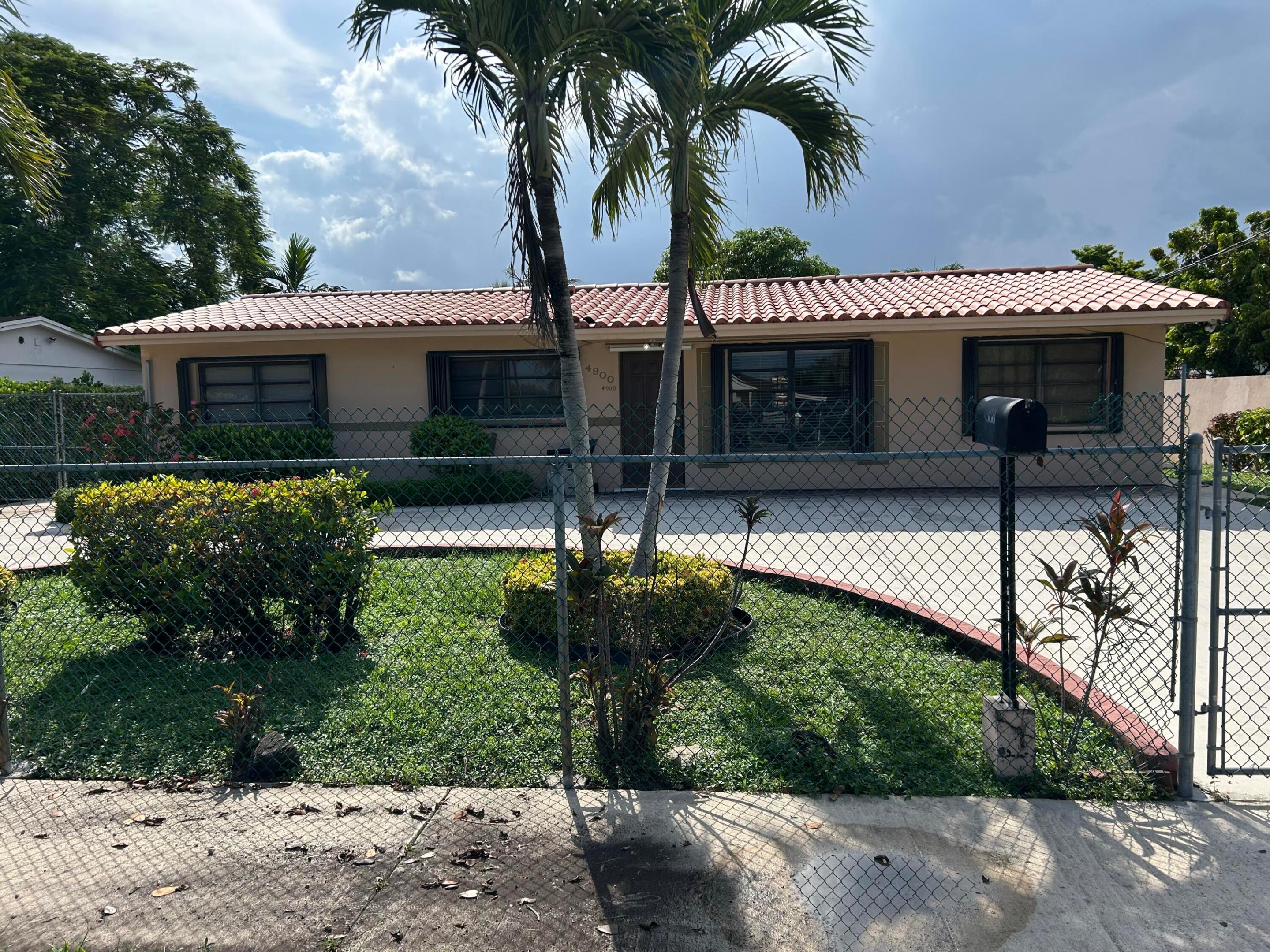 4900 SW 103RD Place 1