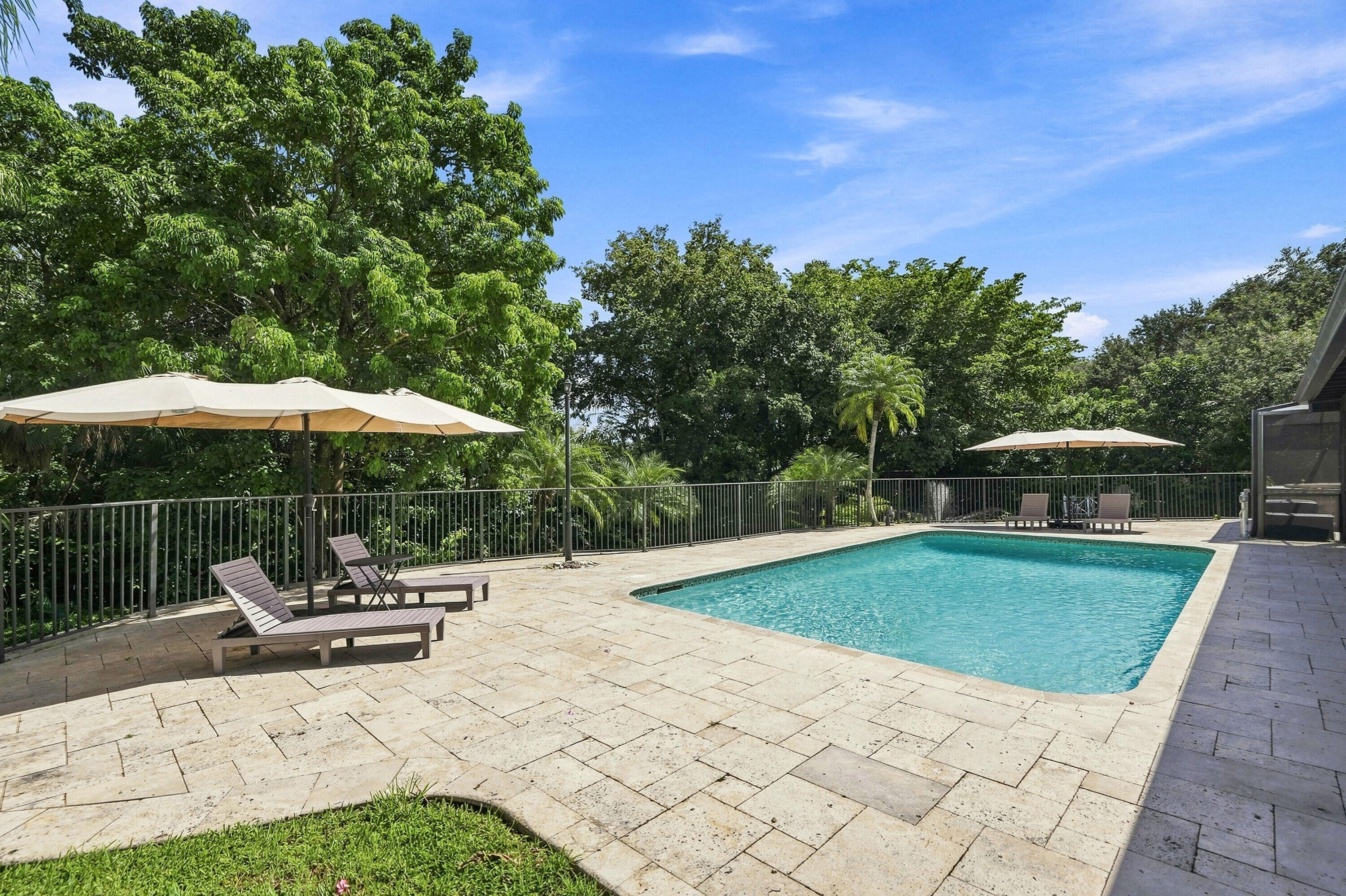 11601 SW 21st Court