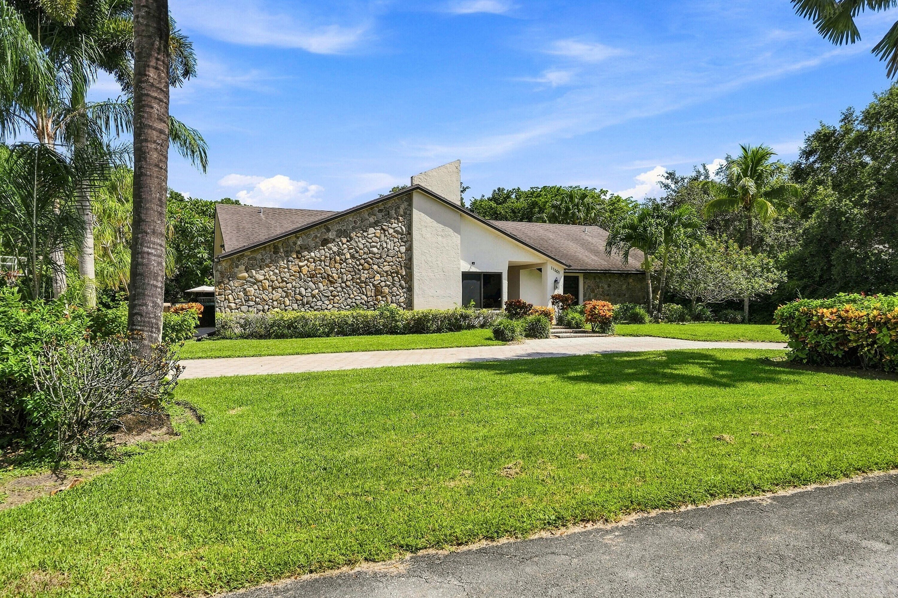 11601 SW 21st Court