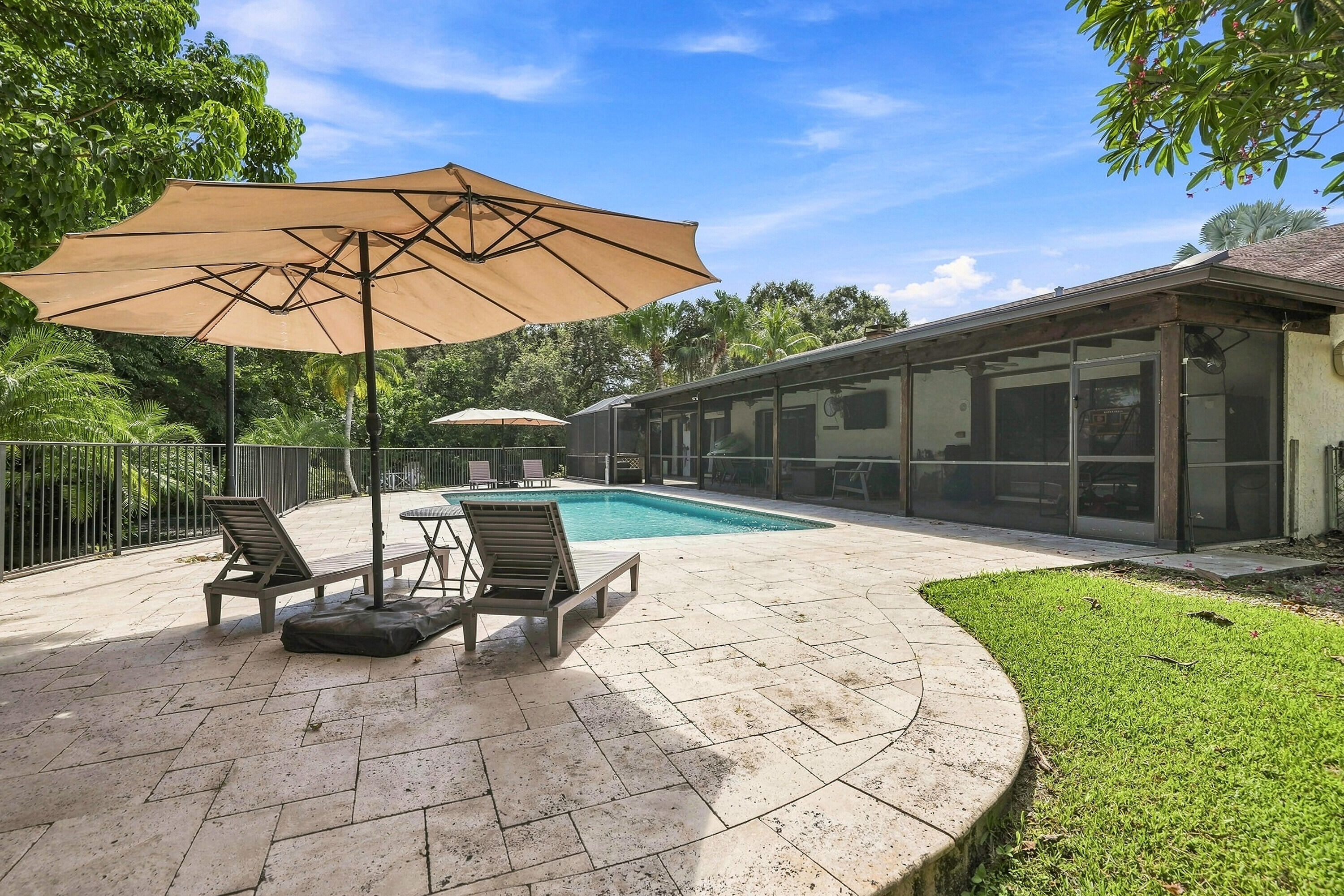 11601 SW 21st Court