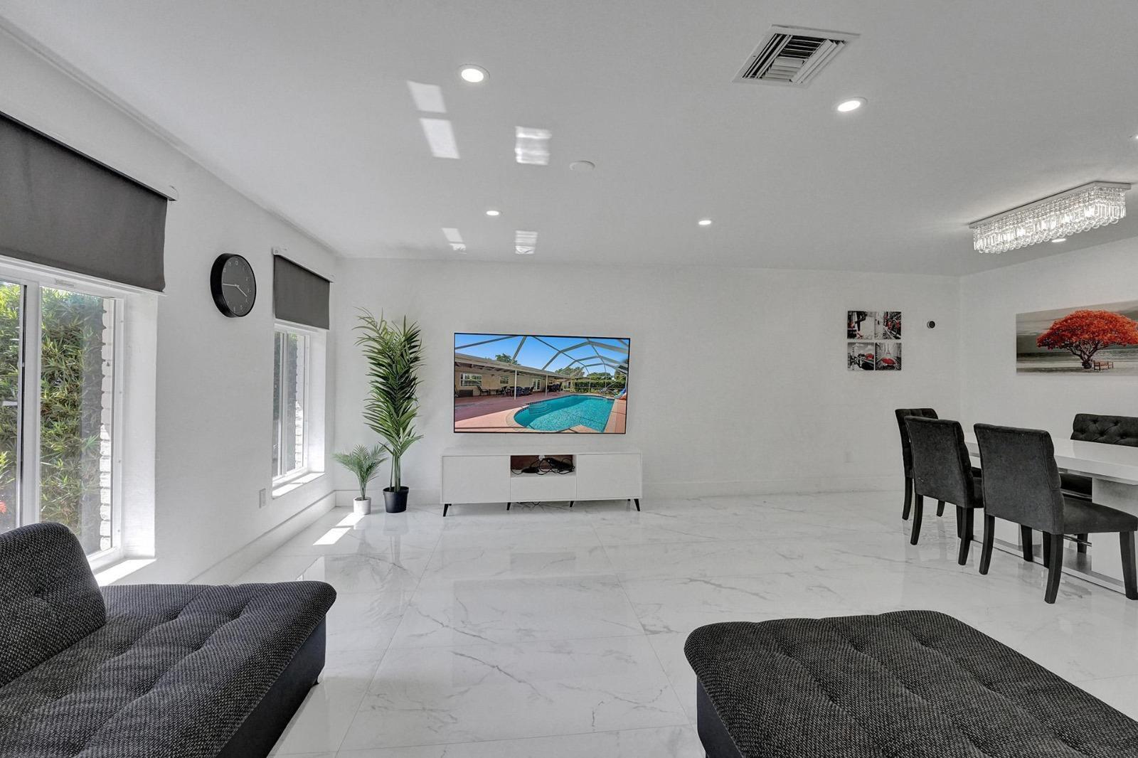 2109 NW 87TH Terrace