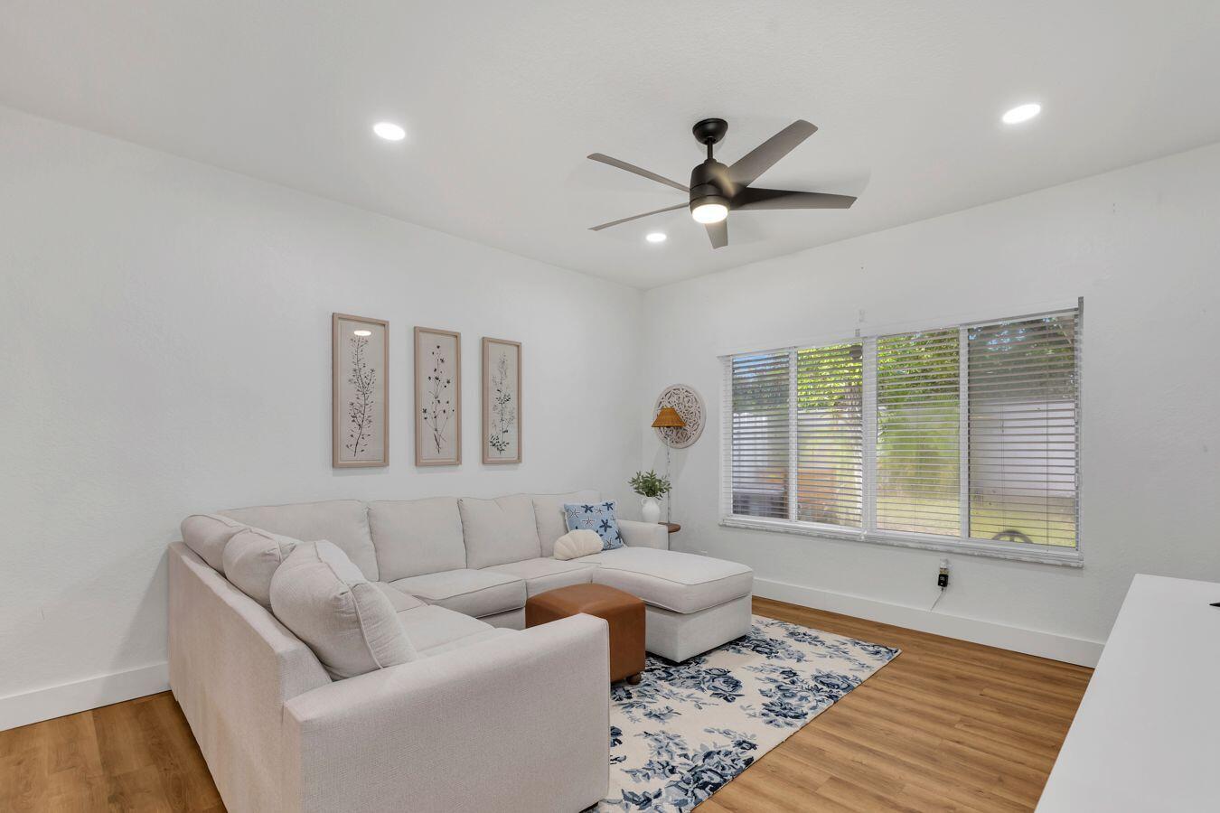 1271 SW 48TH Terrace