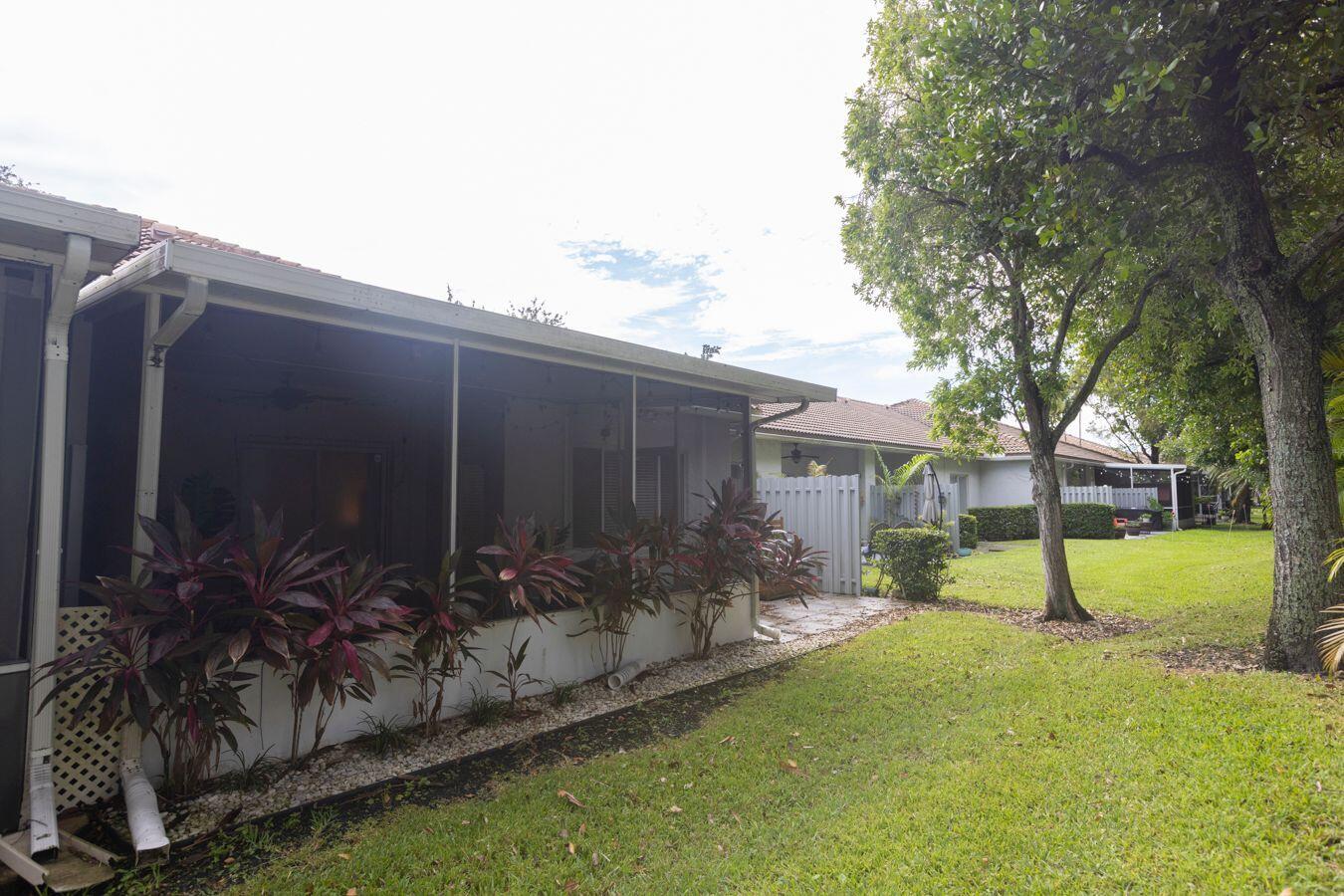1271 SW 48TH Terrace