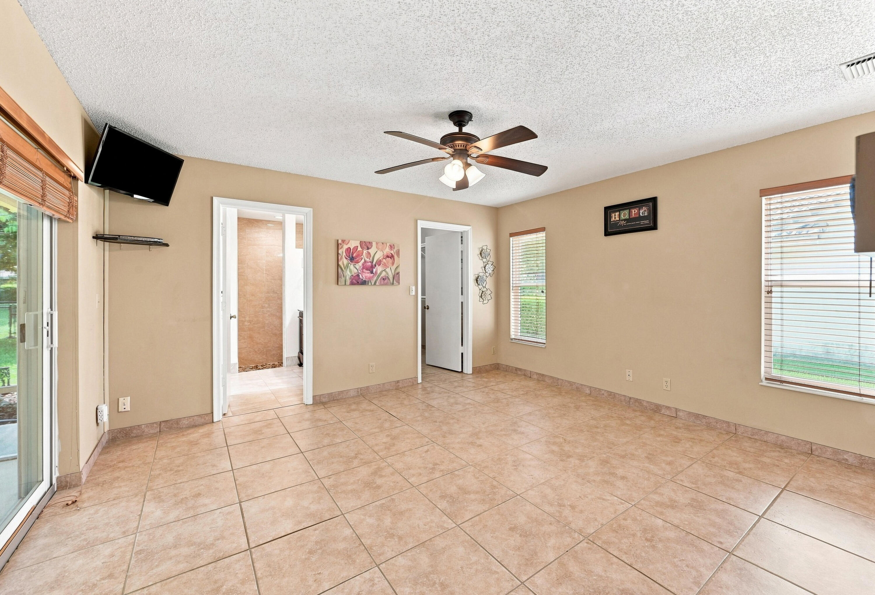 2111 NW 86TH Way