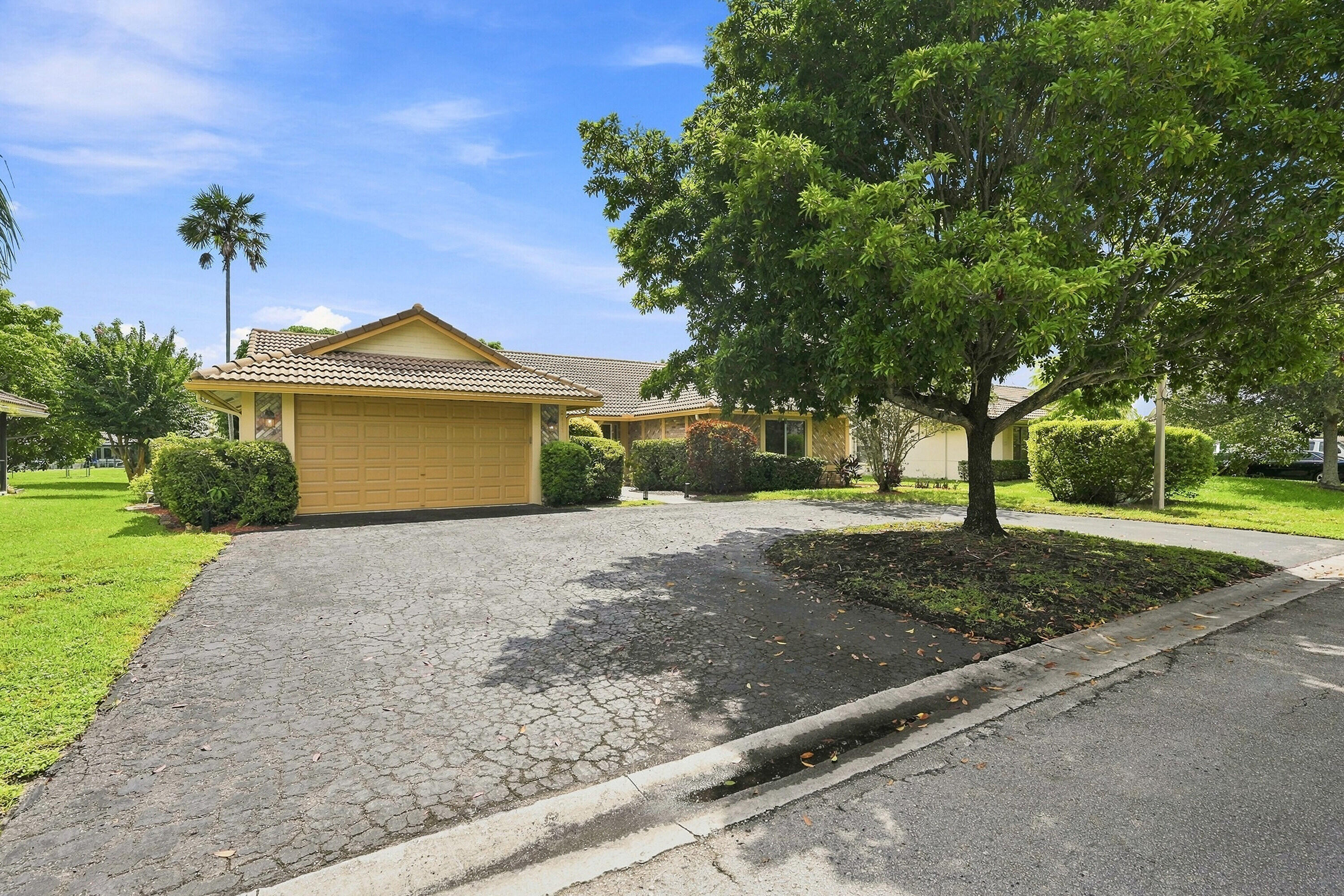2111 NW 86TH Way