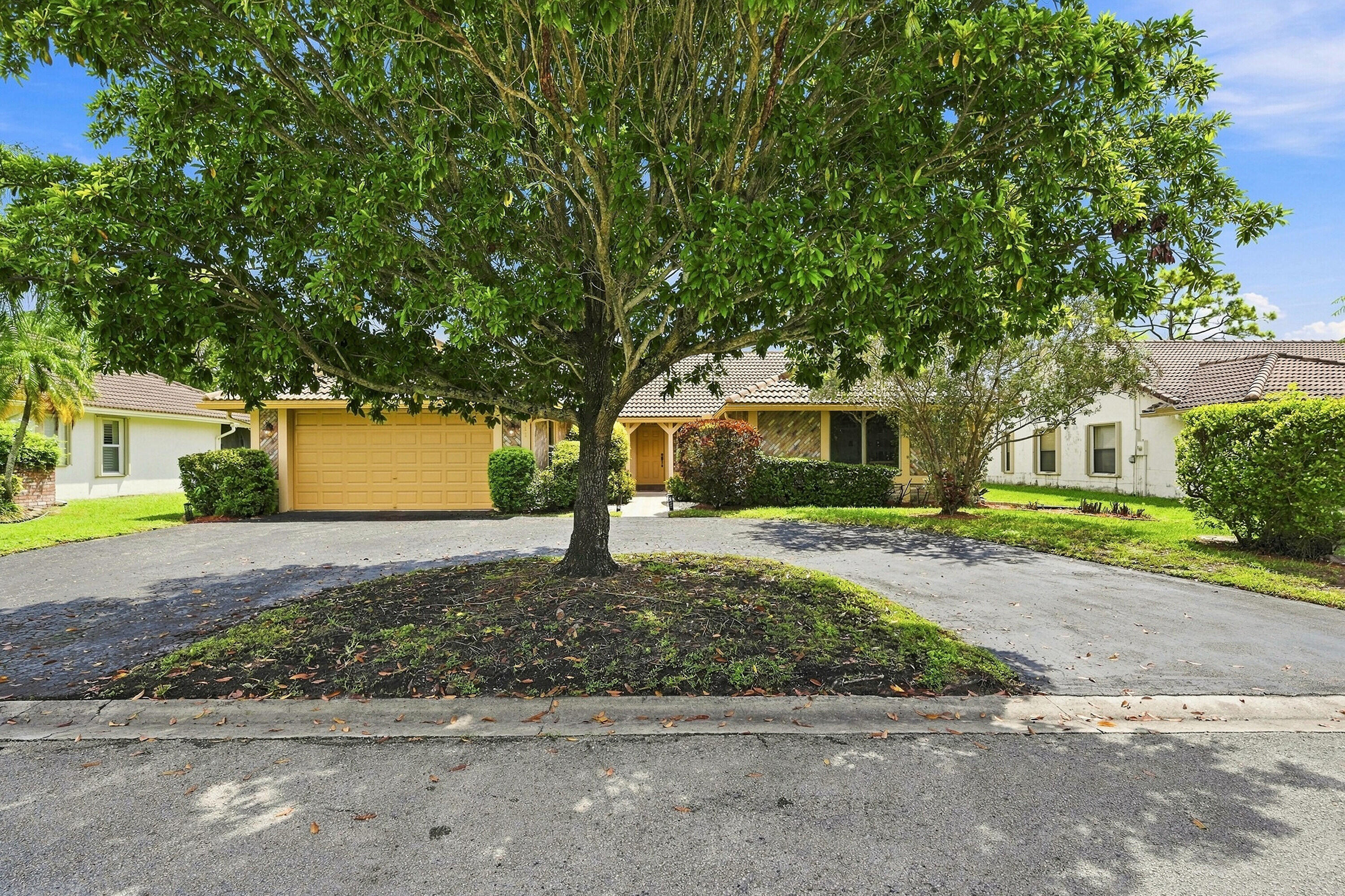 2111 NW 86TH Way