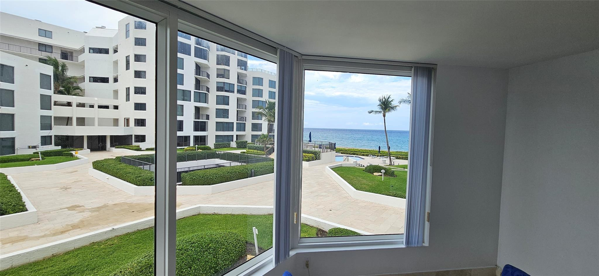 2575 S Ocean Boulevard 107S
