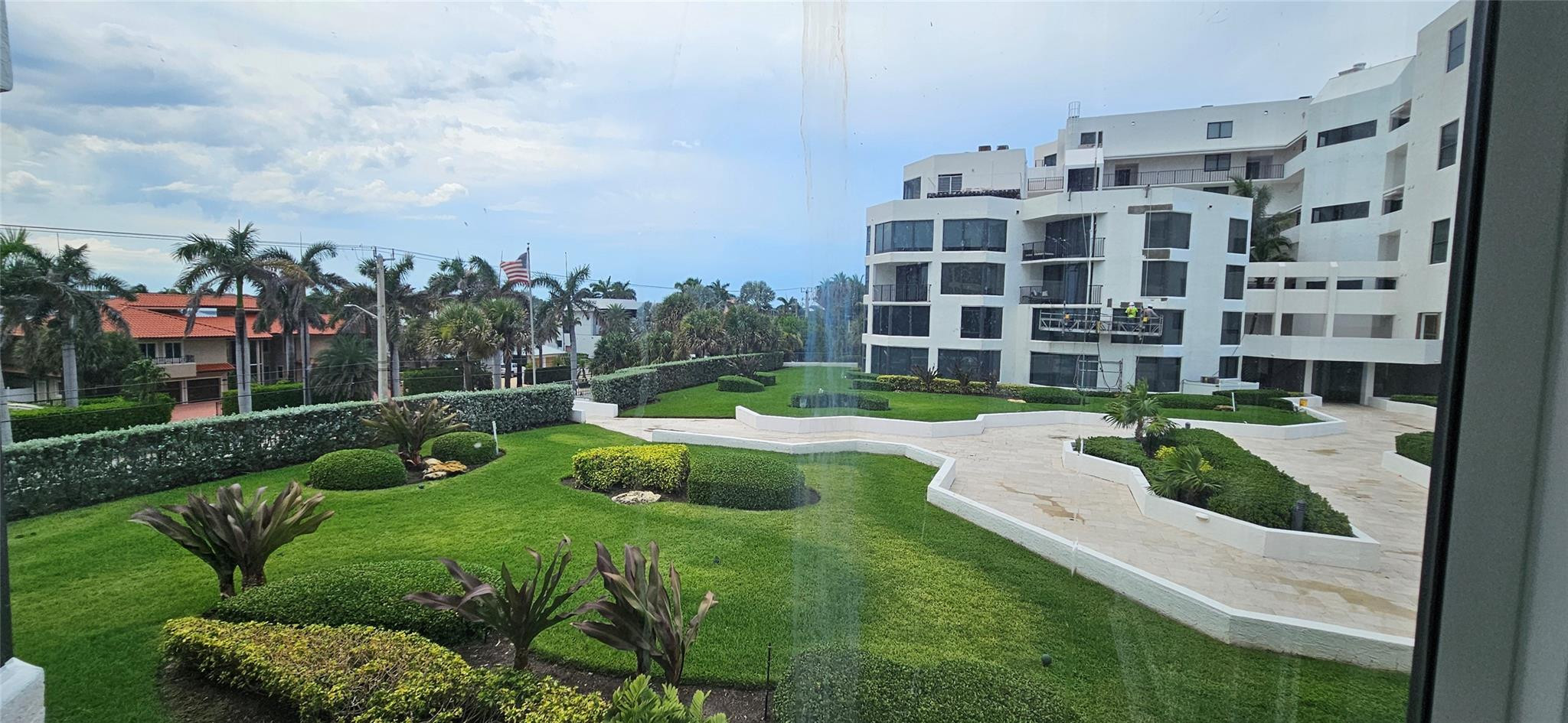 2575 S Ocean Boulevard 107S