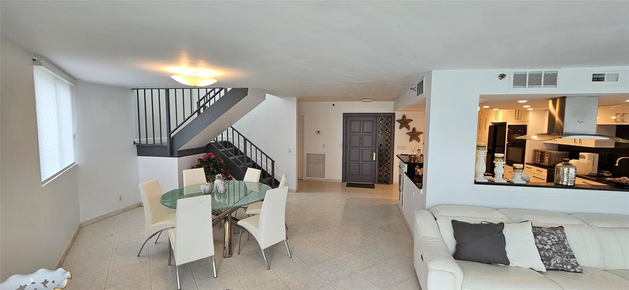 2575 S Ocean Boulevard 107S