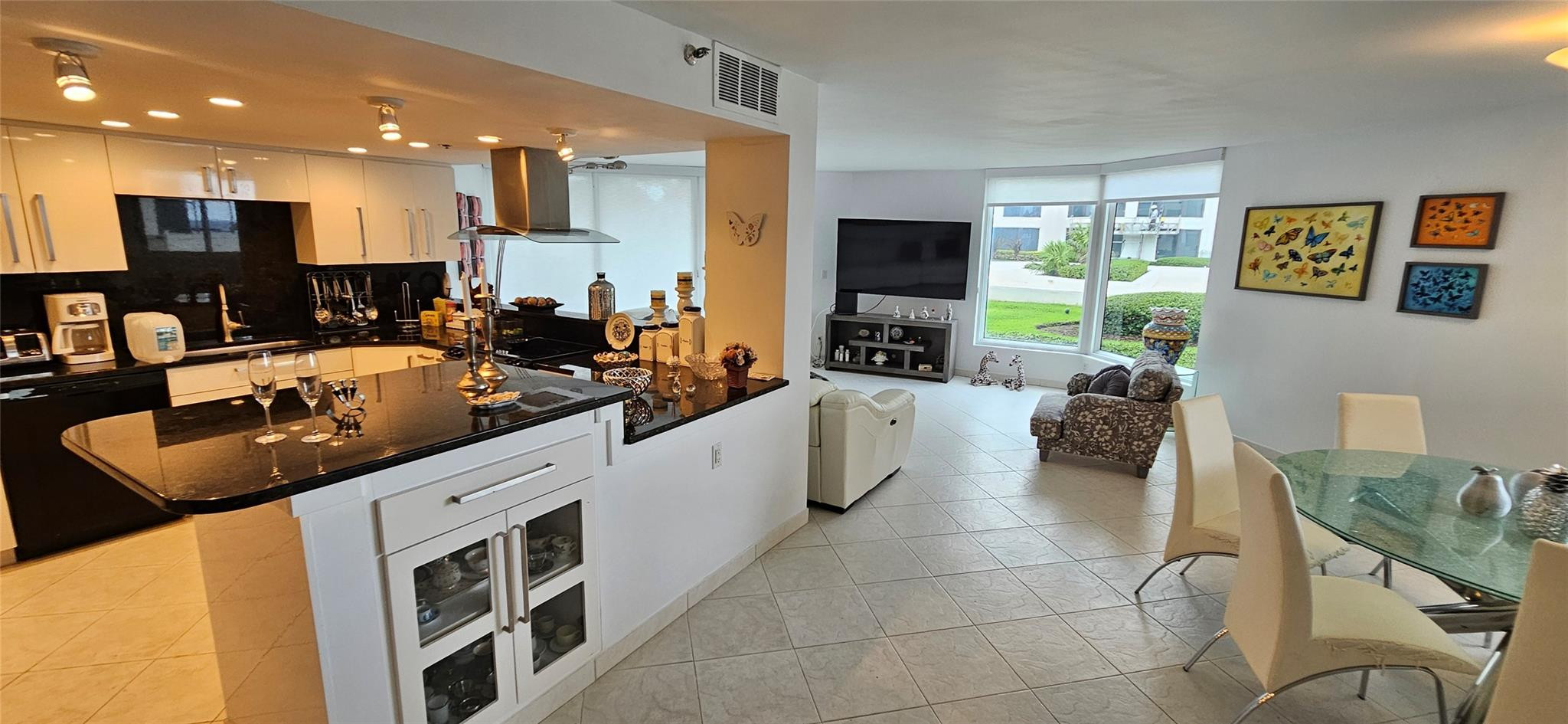 2575 S Ocean Boulevard 107S