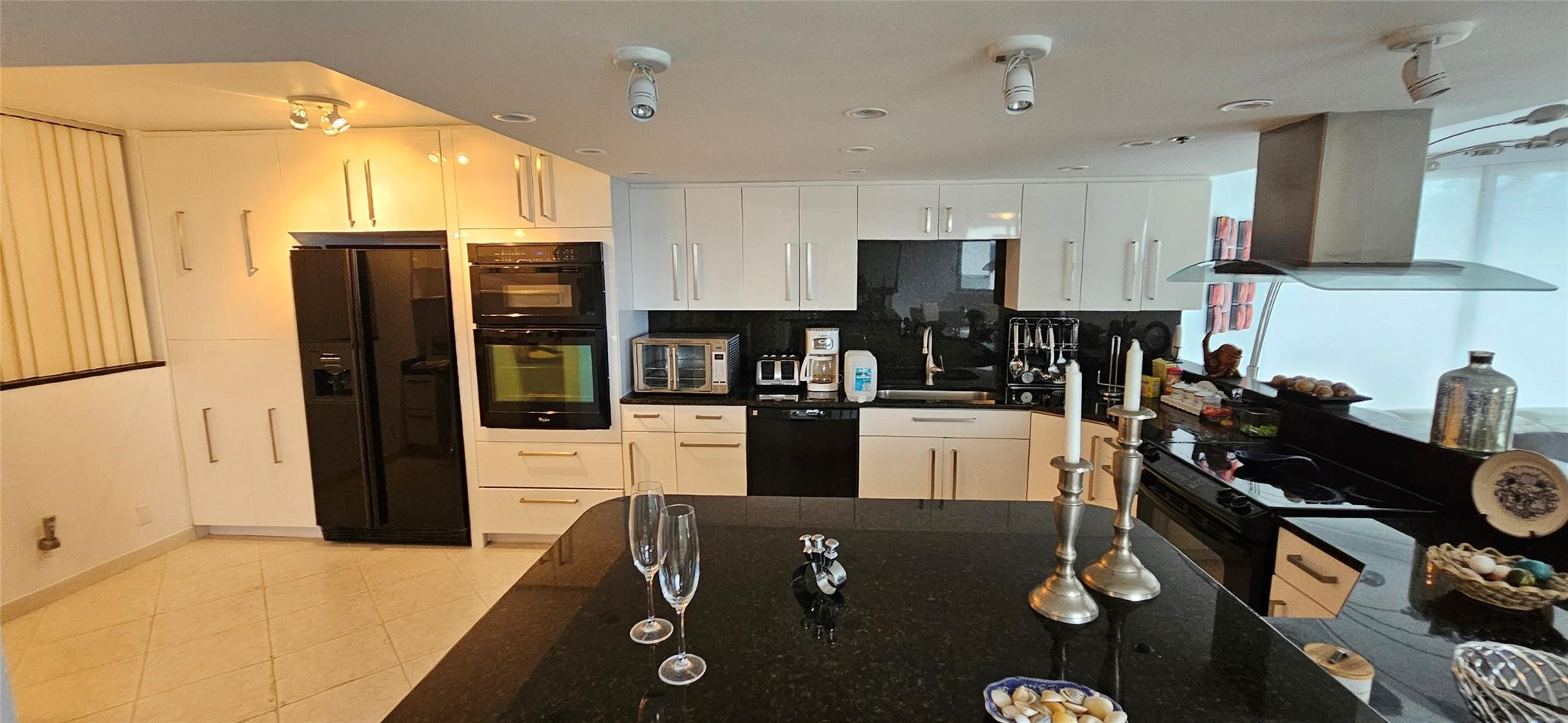 2575 S Ocean Boulevard 107S