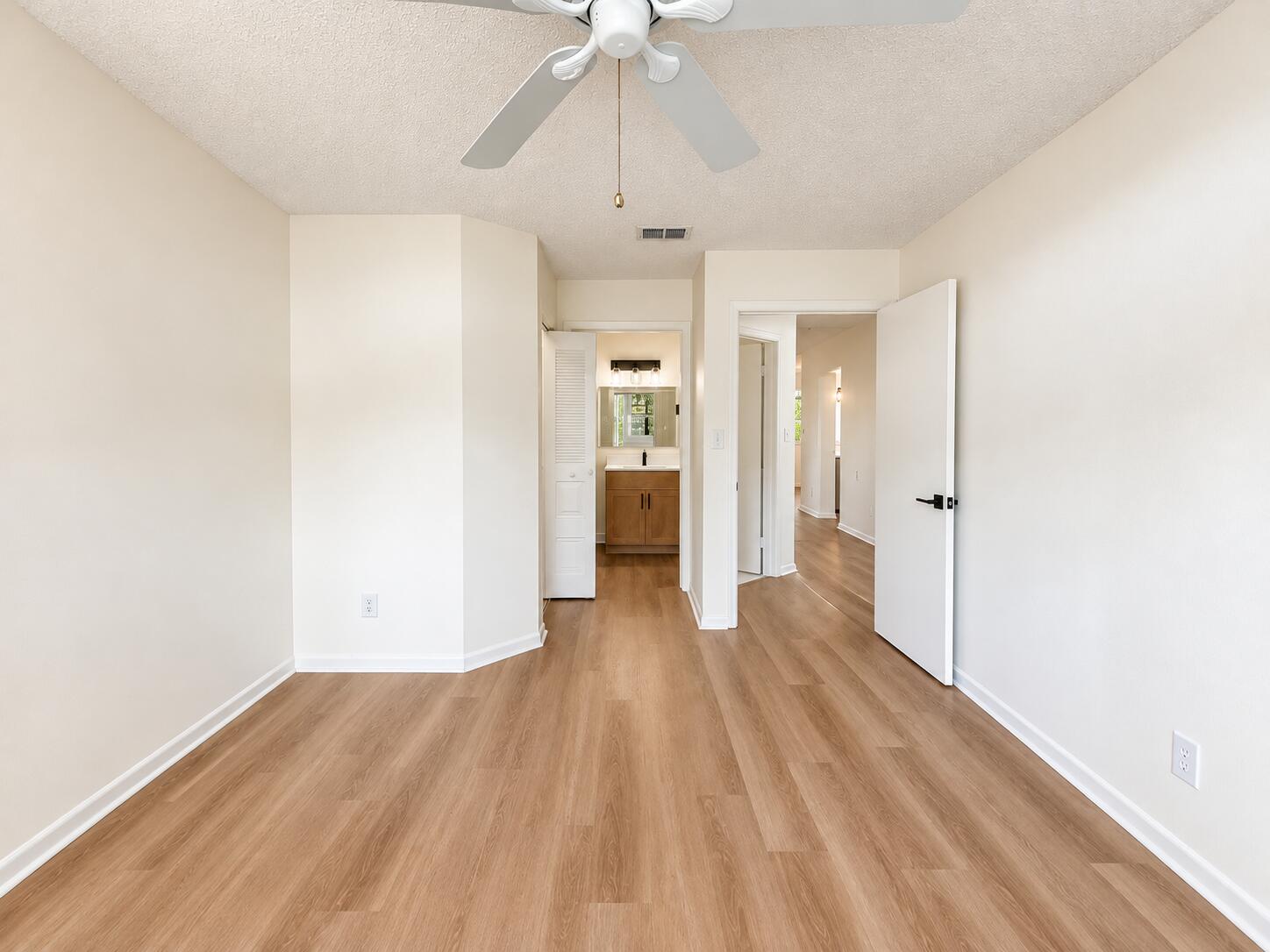 1172 CORAL CLUB Drive 1172
