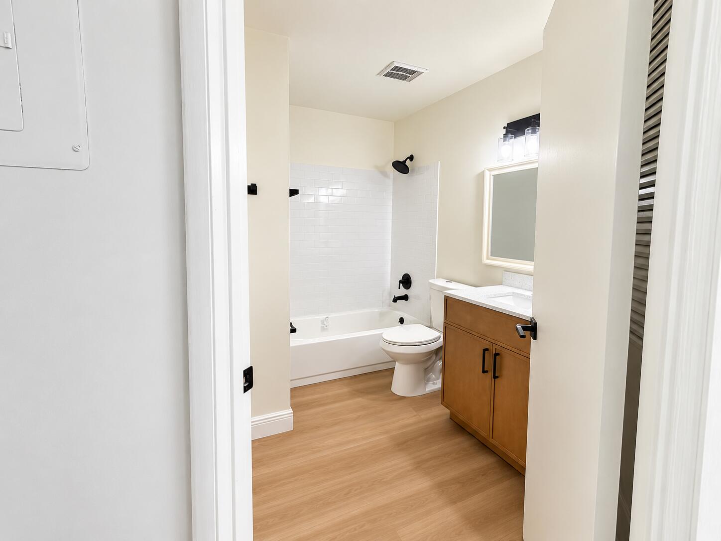 1172 CORAL CLUB Drive 1172