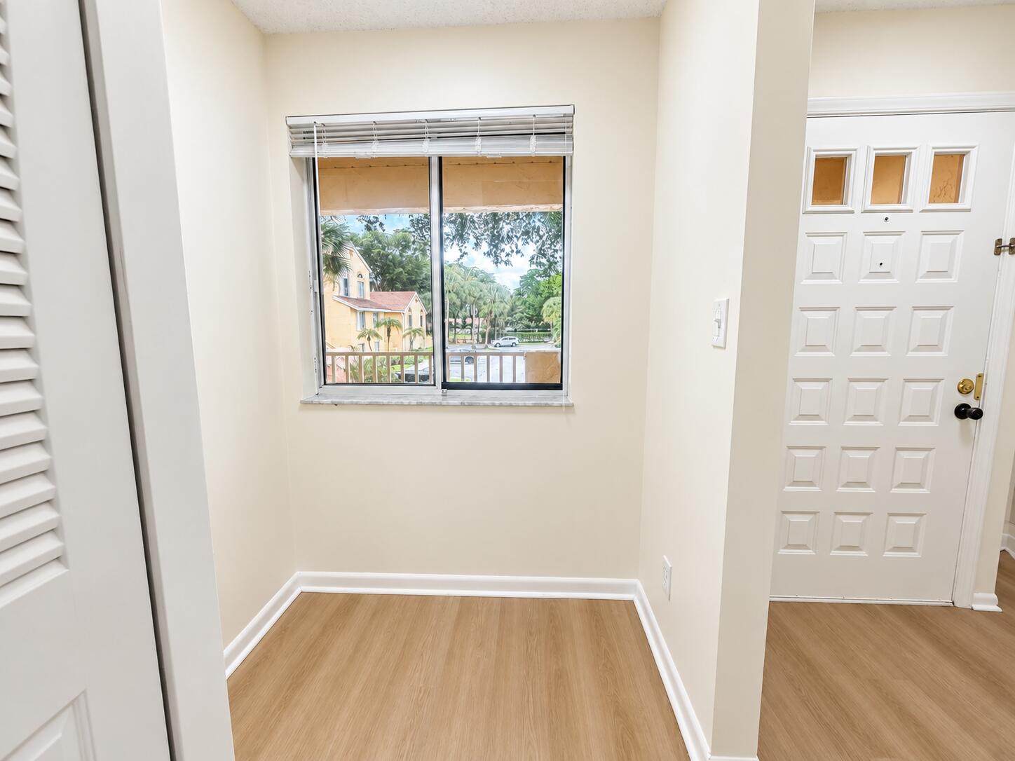 1172 CORAL CLUB Drive 1172