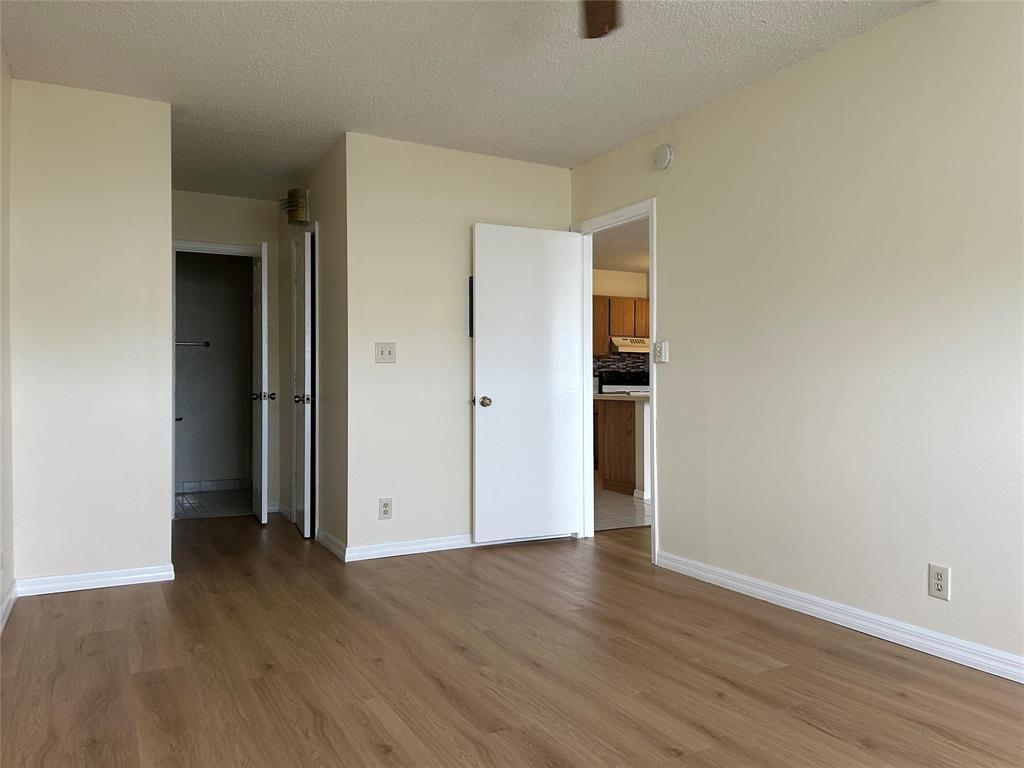 2401 RIVERSIDE Drive 517