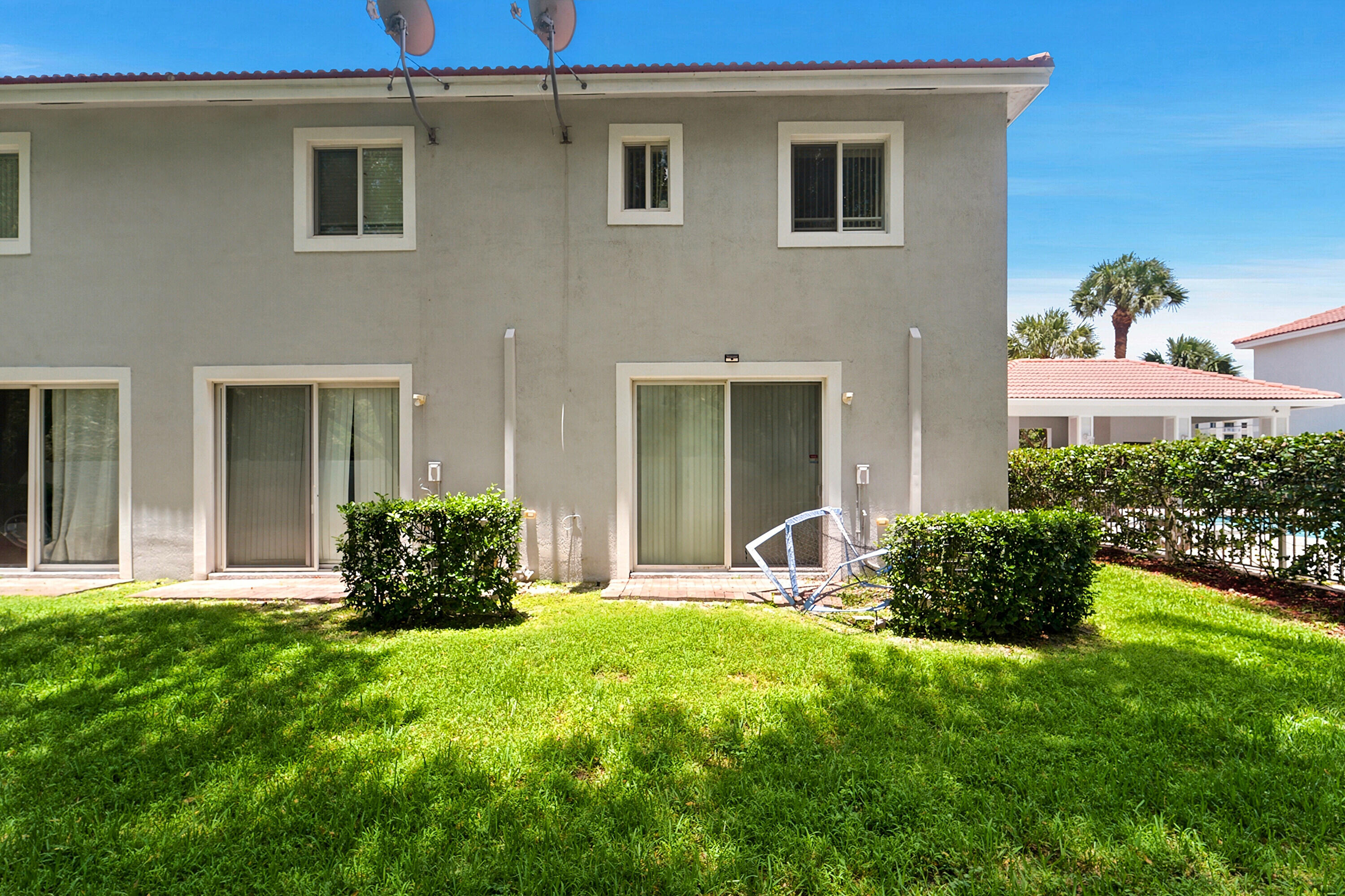6720 CYPRESS WALK Terrace