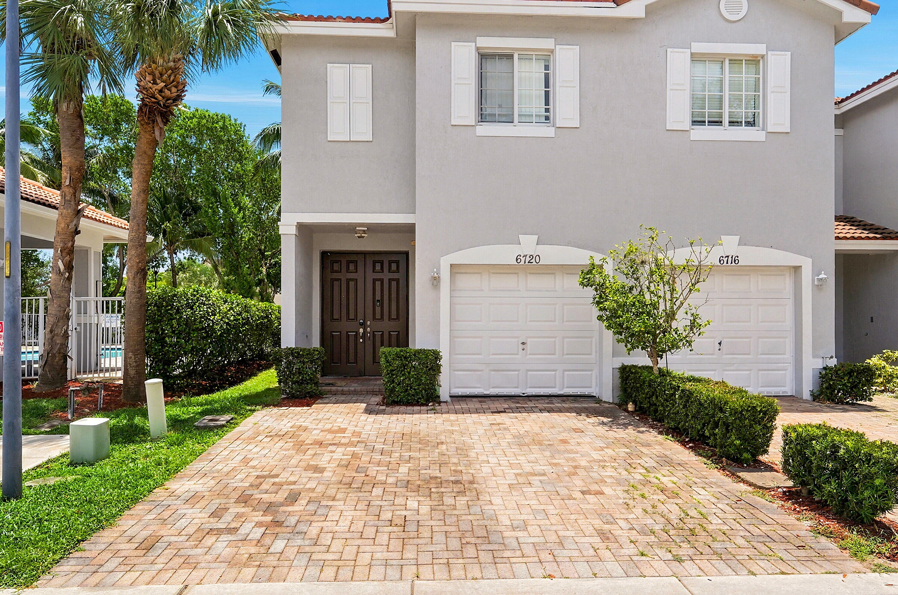 6720 CYPRESS WALK Terrace