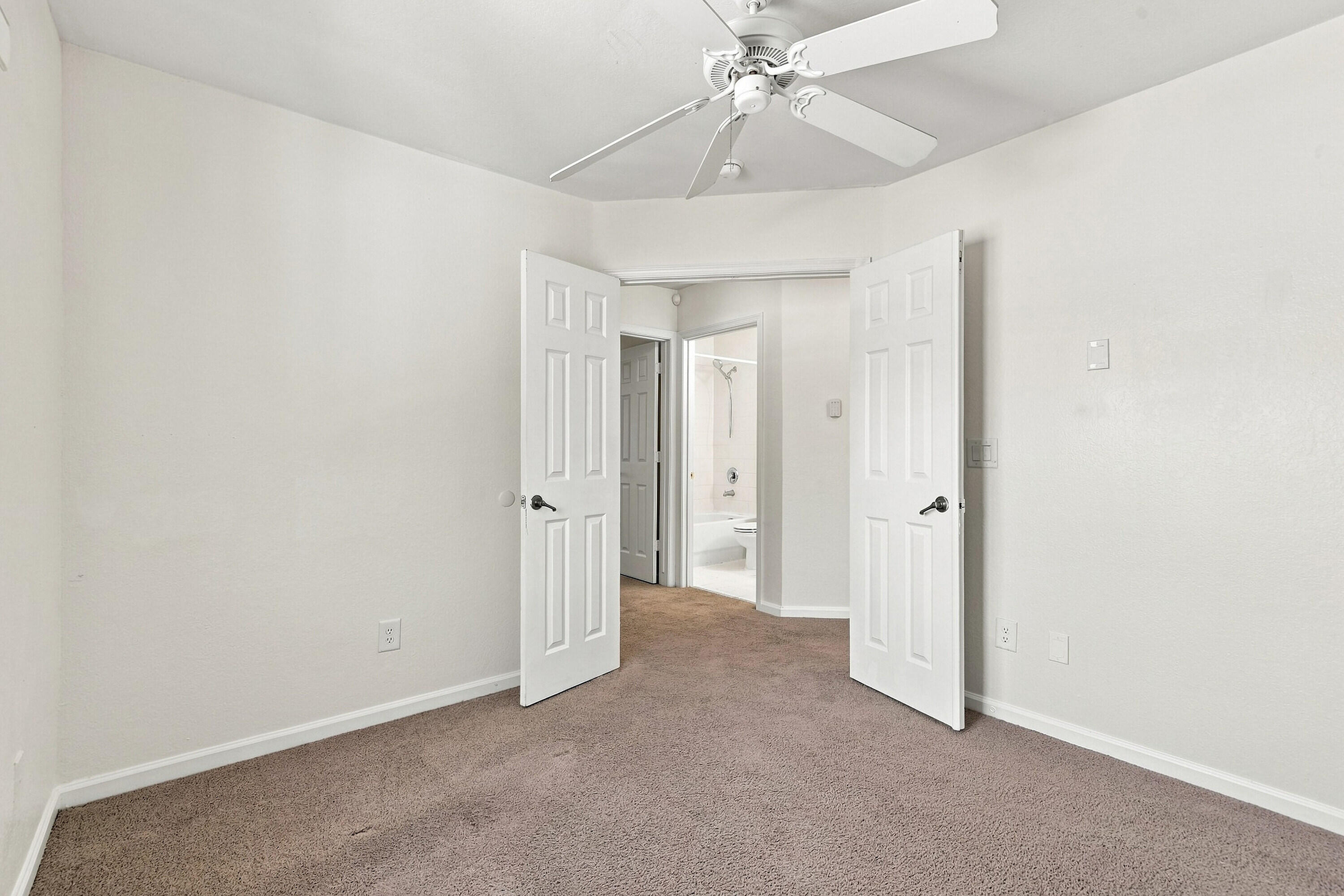 6720 CYPRESS WALK Terrace