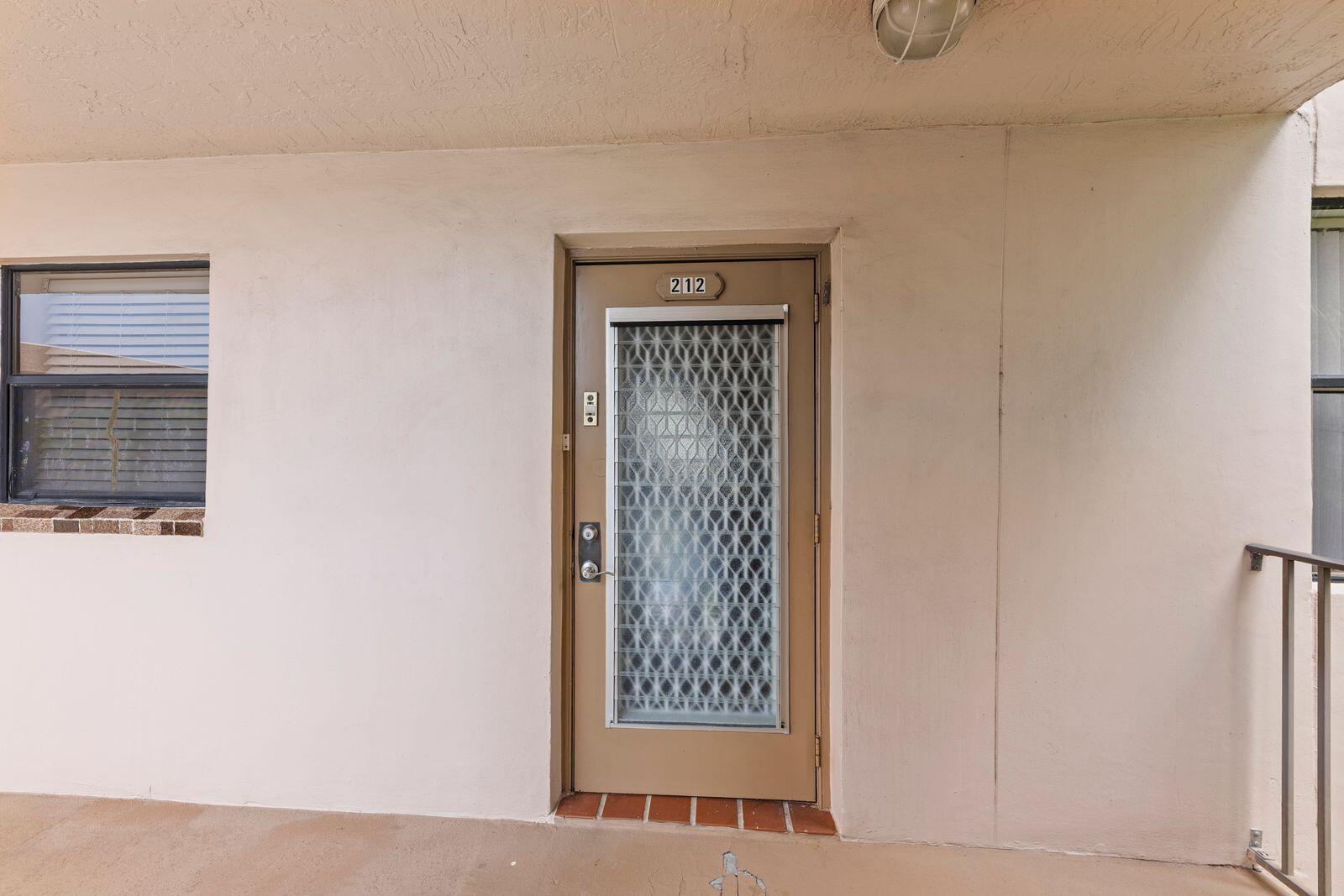 10442 Sunrise Lakes Boulevard Unit: 212