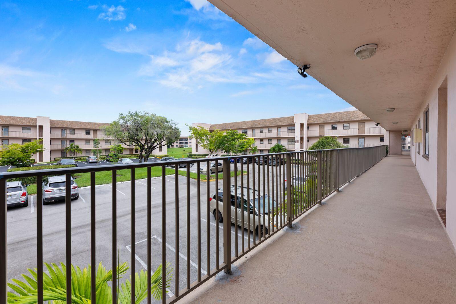 10442 Sunrise Lakes Boulevard Unit: 212