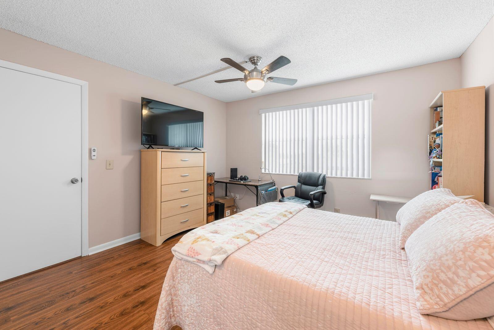 10442 Sunrise Lakes Boulevard Unit: 212