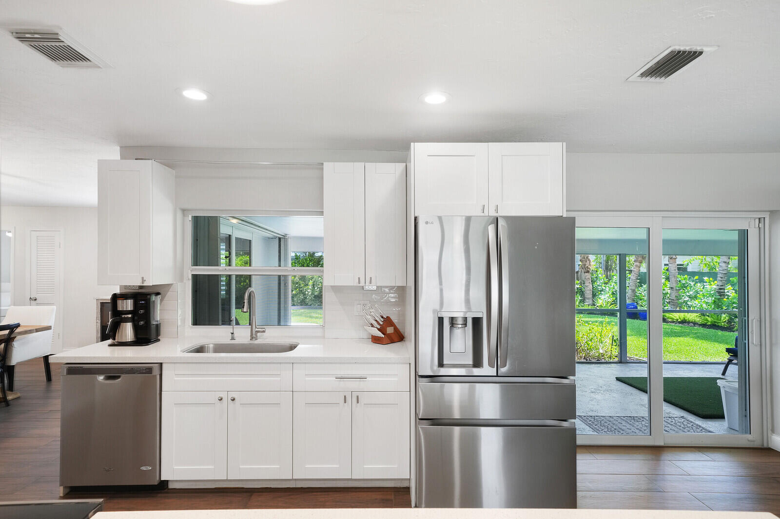 528 NW 15TH Avenue