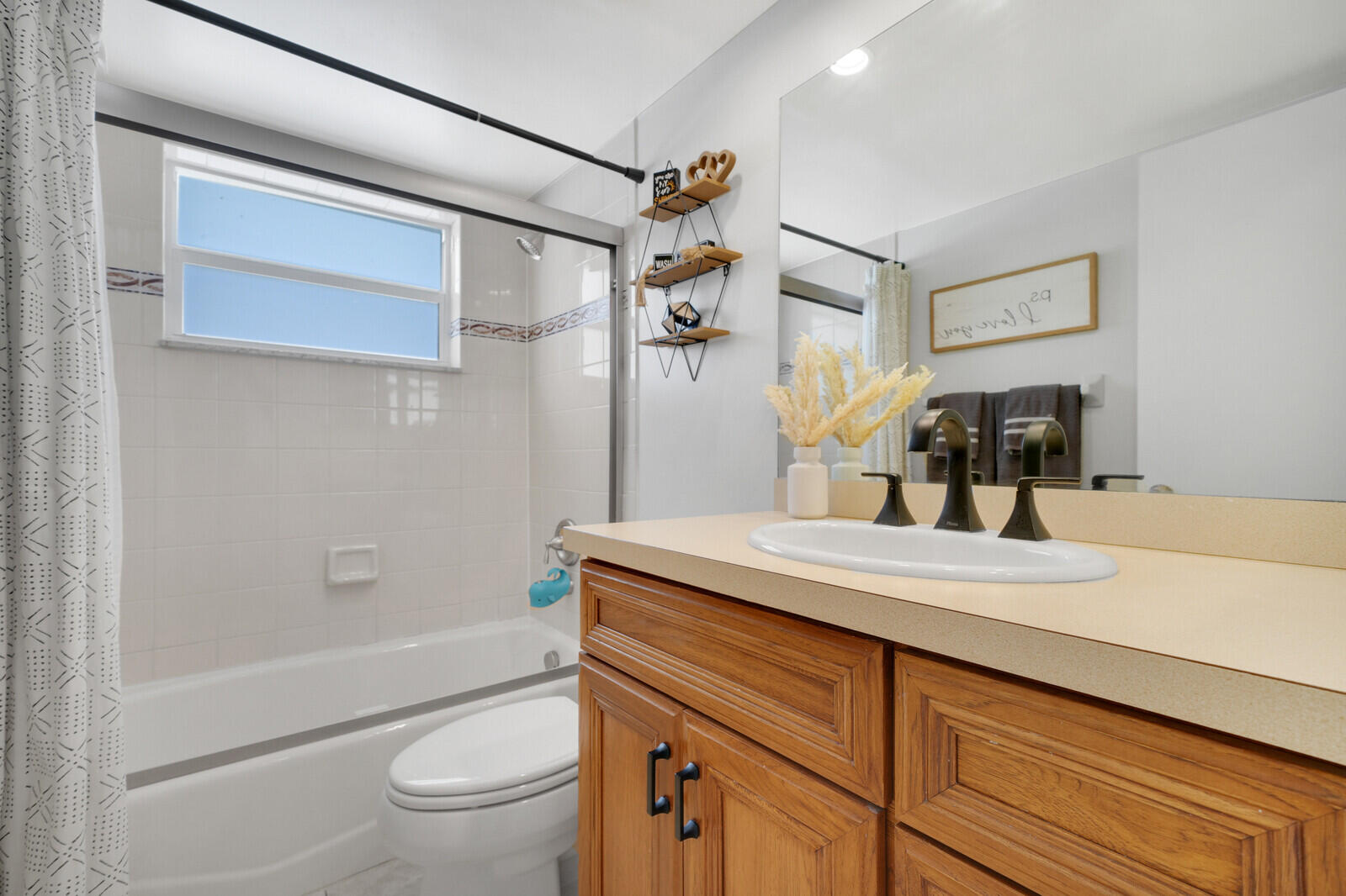 528 NW 15TH Avenue