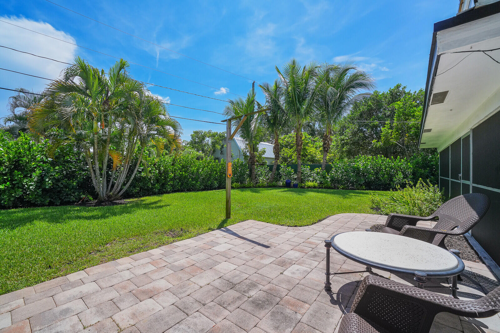528 NW 15TH Avenue