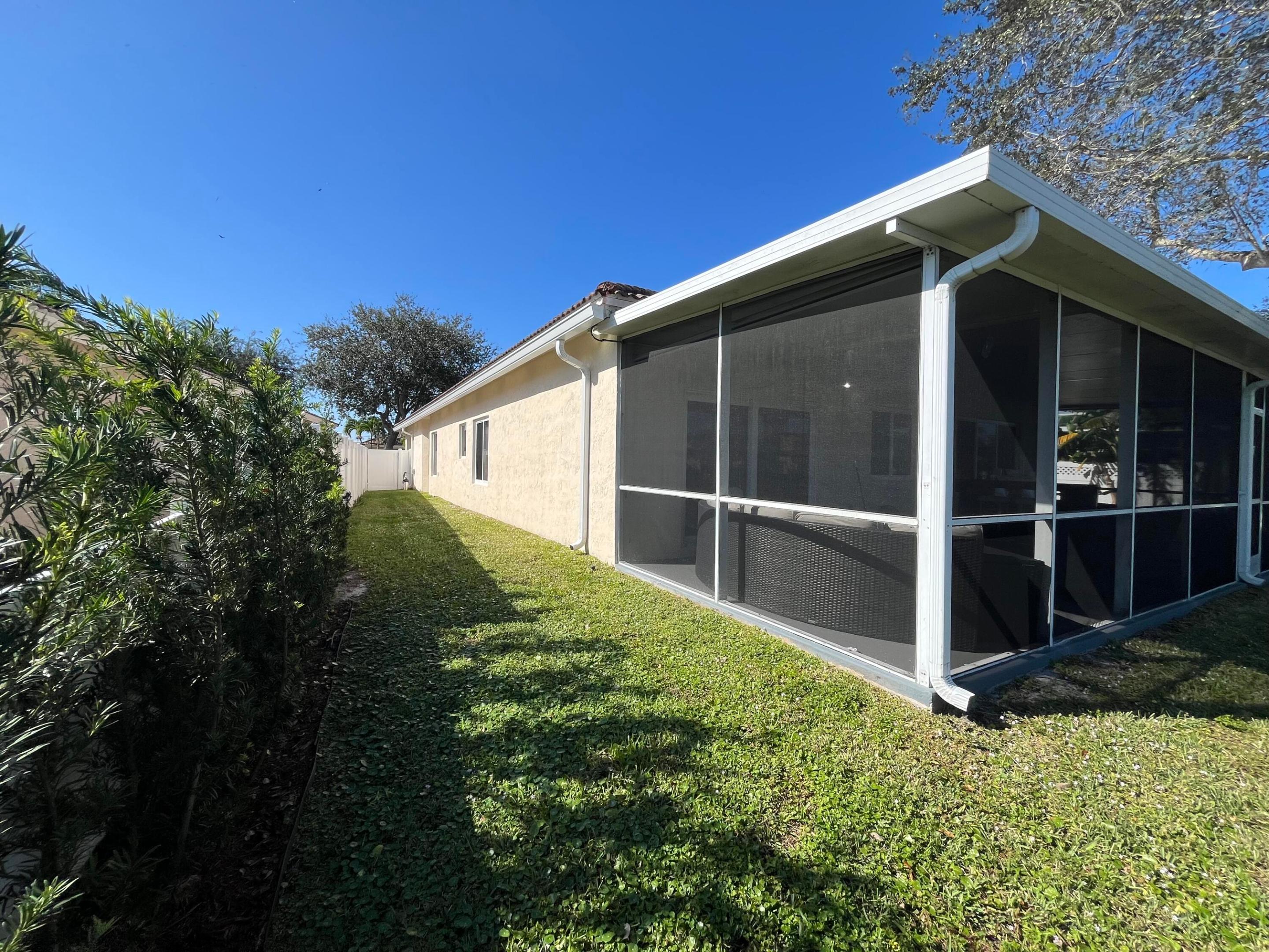 1334 SW 44TH Terrace