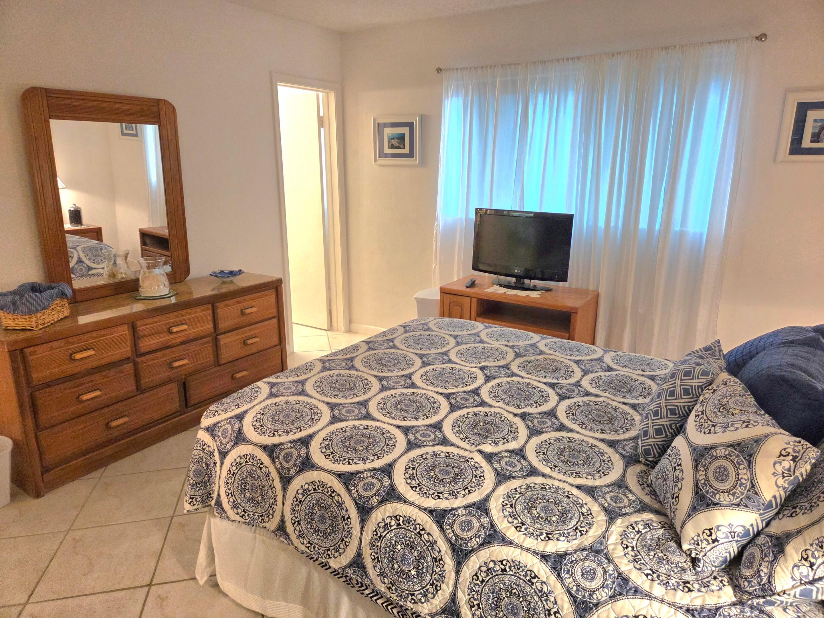 2100 NE 38TH Street 110