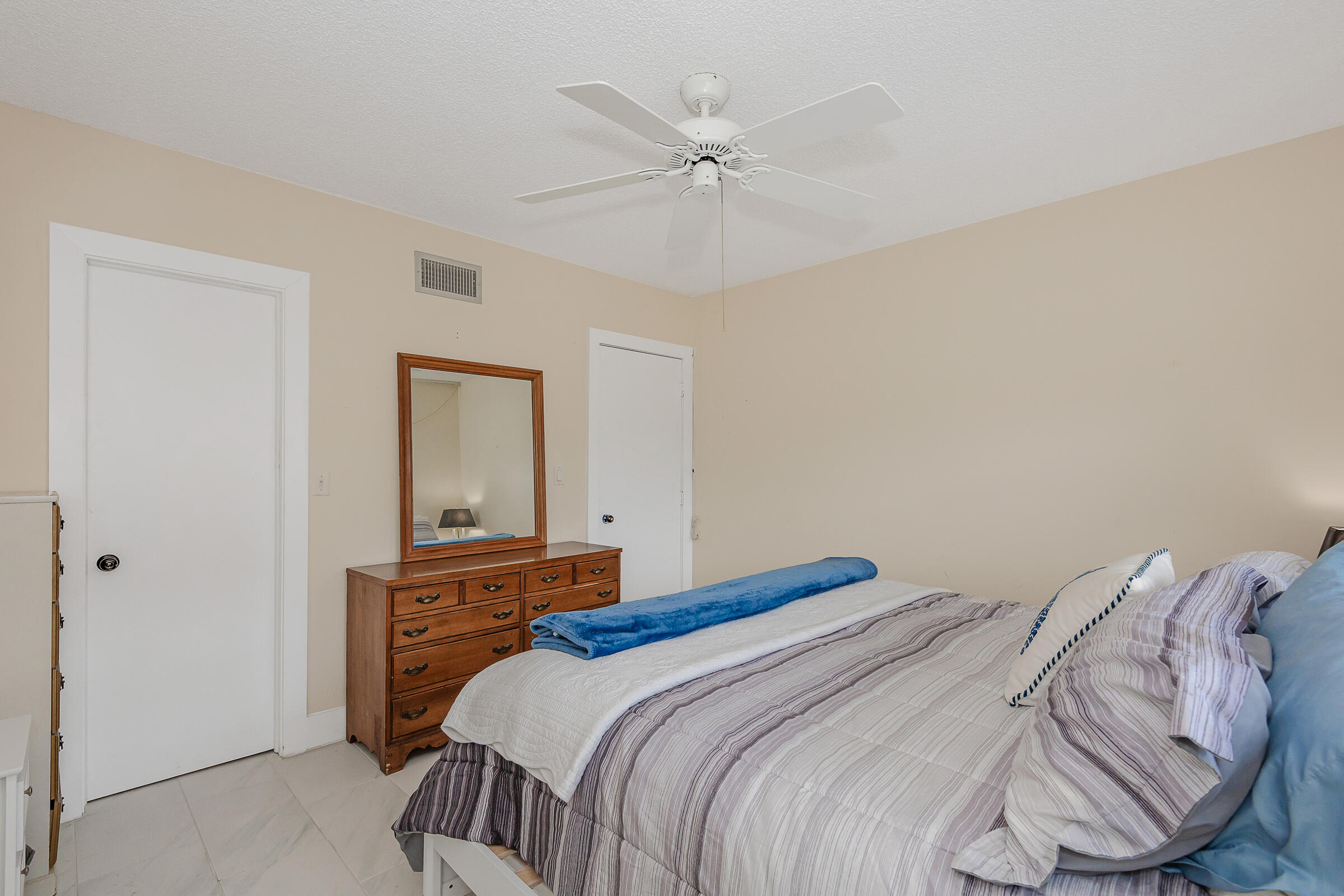 1501 S OCEAN Boulevard 208, Lauderdale-By-The-Sea Unit: 208