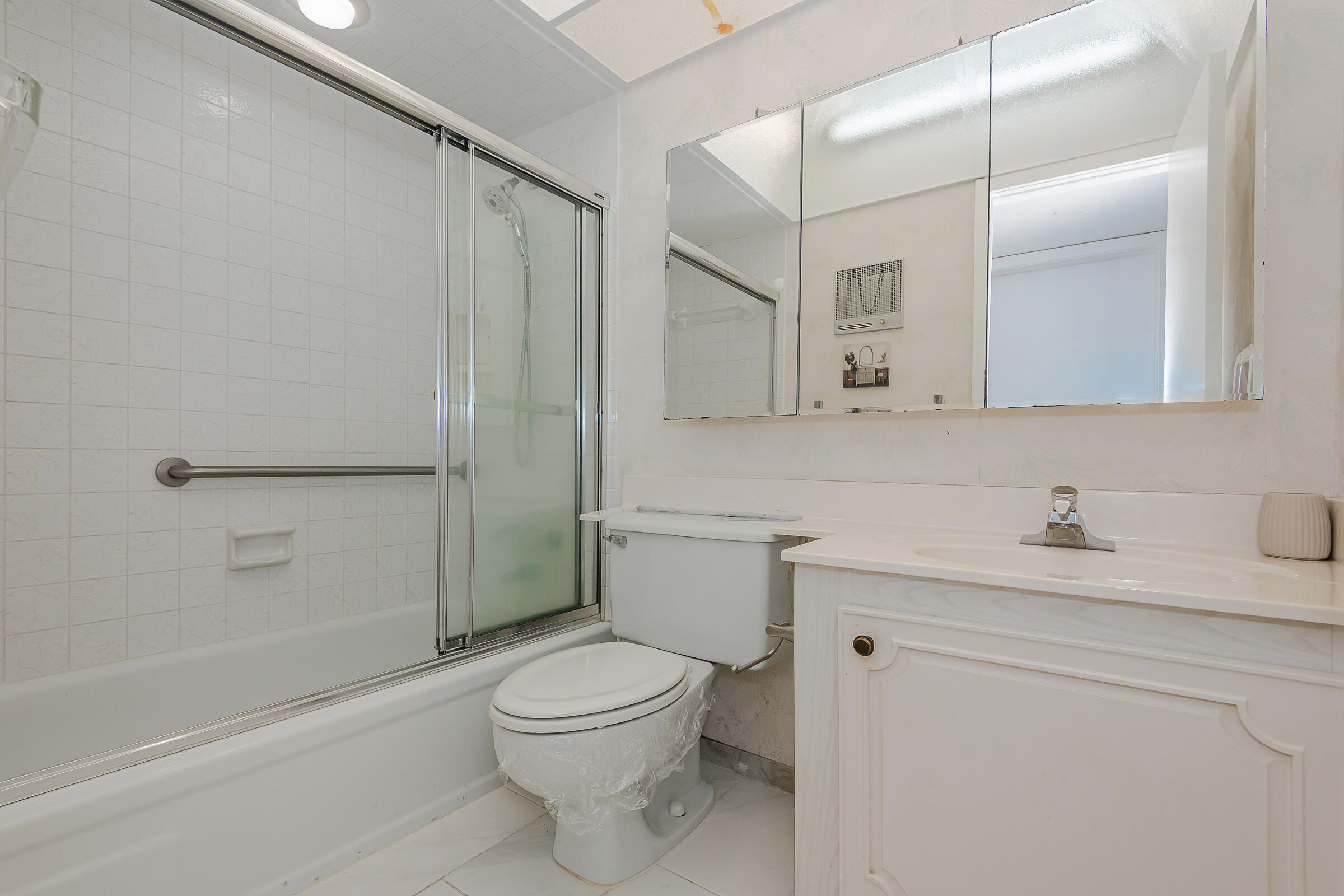 1501 S OCEAN Boulevard 208, Lauderdale-By-The-Sea Unit: 208