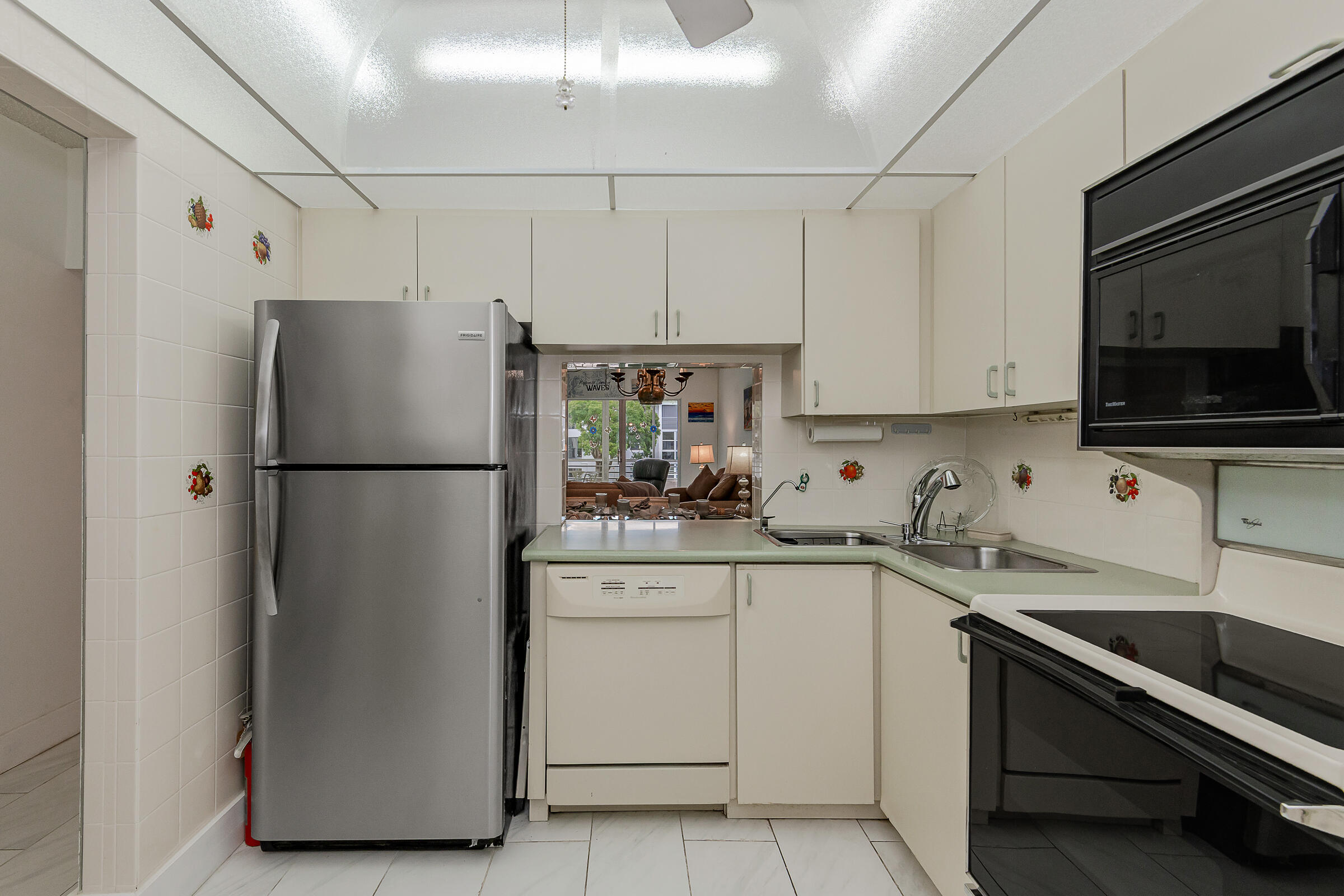 1501 S OCEAN Boulevard 208, Lauderdale-By-The-Sea Unit: 208