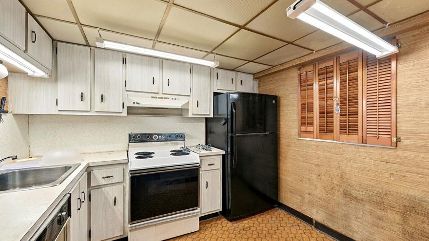 4311 CRYSTAL LAKE Drive 110