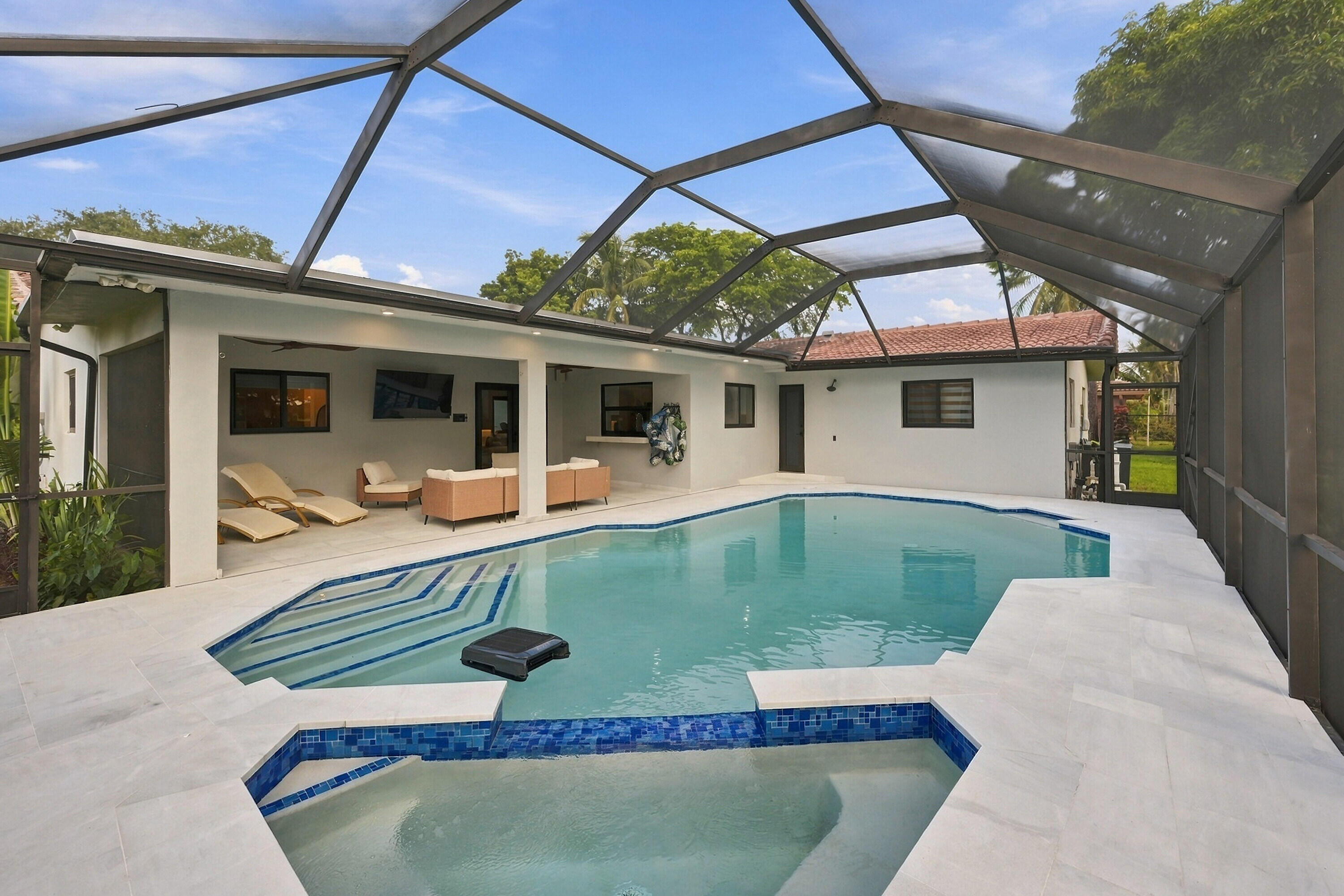 2537 NW 116TH Terrace