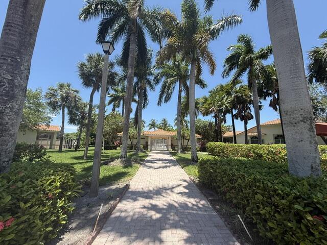 457 W PALM AIRE Drive 457