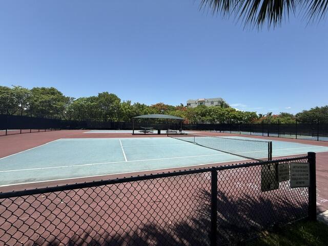 457 W PALM AIRE Drive 457