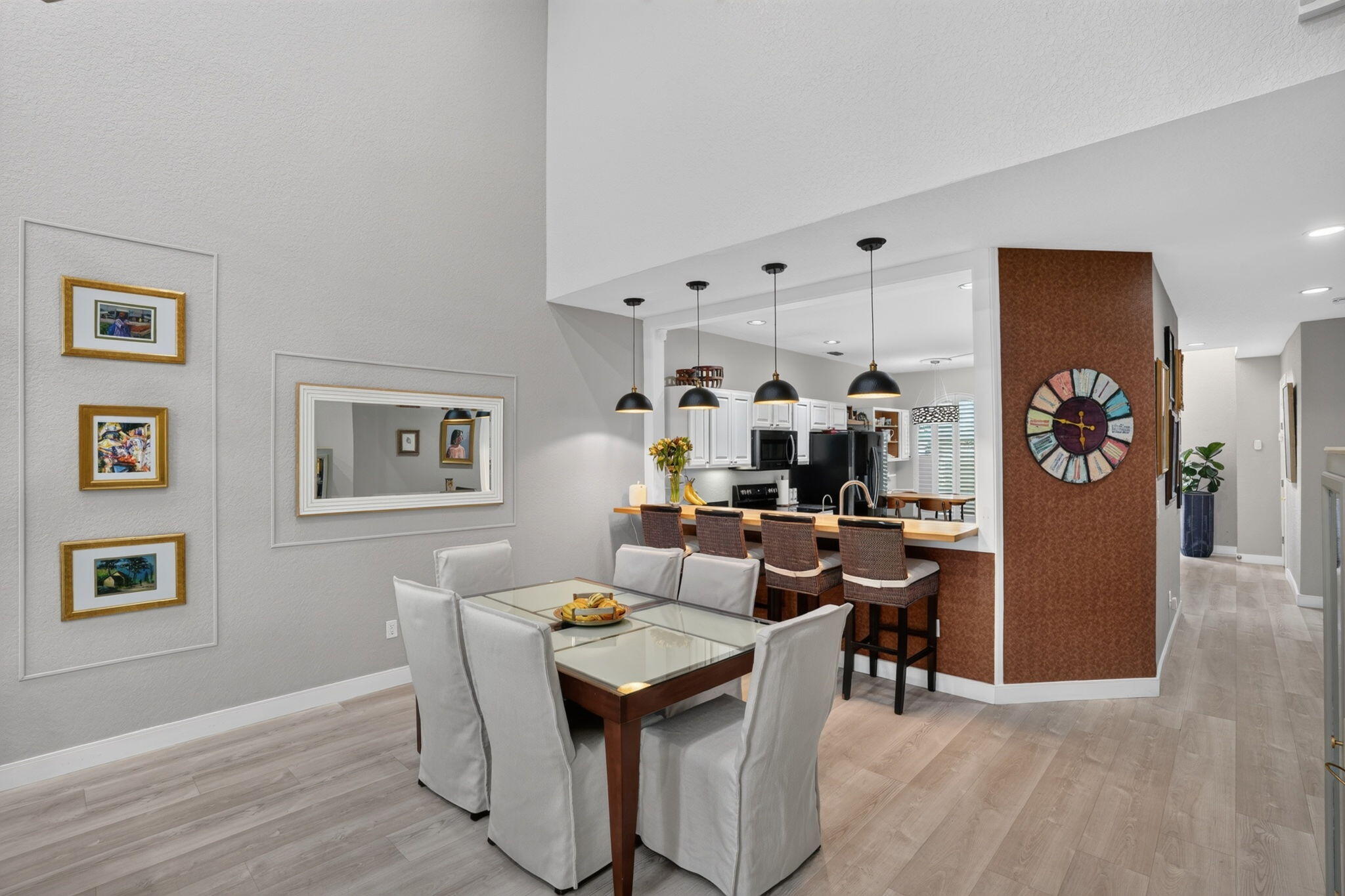 457 W PALM AIRE Drive 457