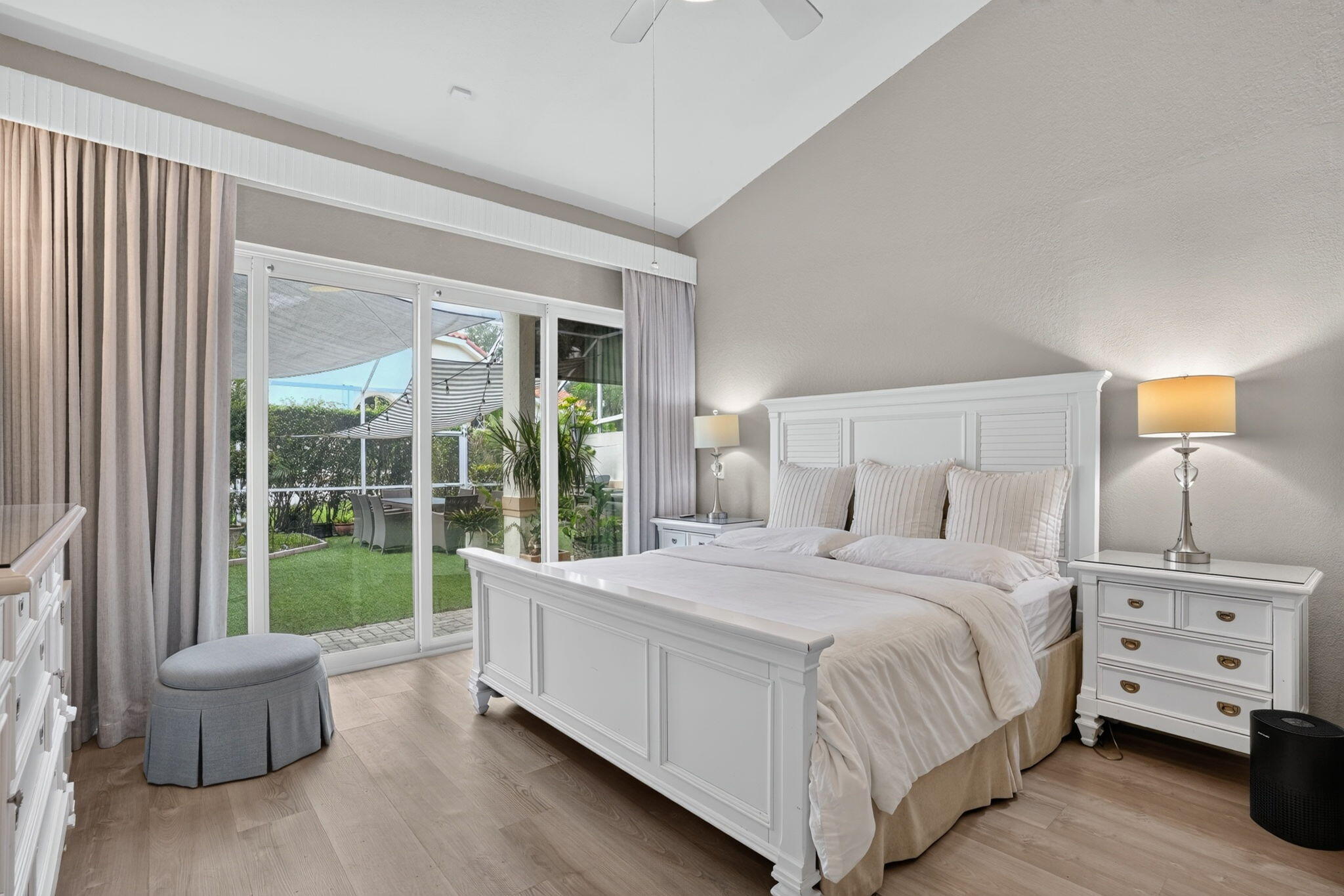 457 W PALM AIRE Drive 457