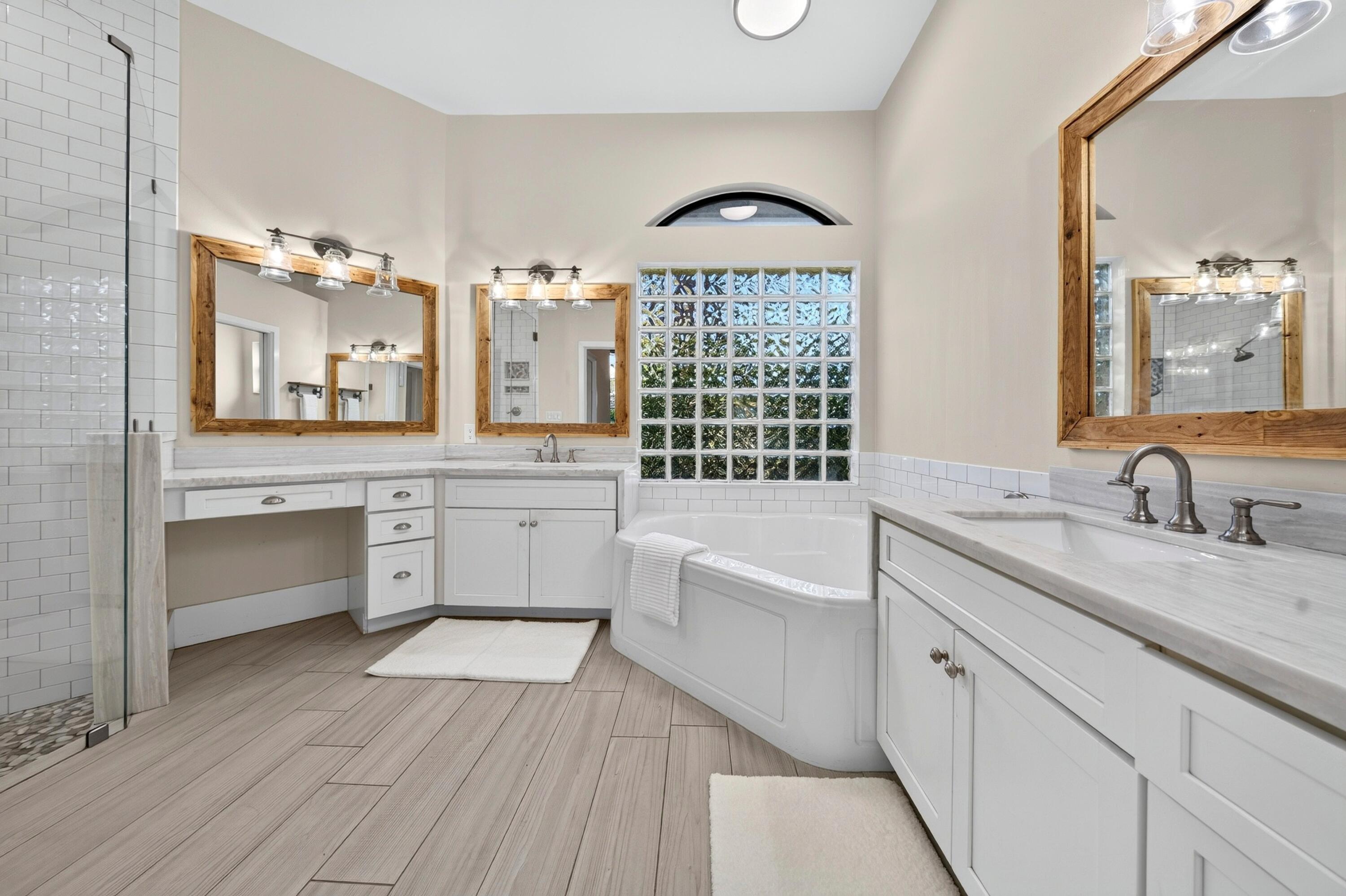 10090 NW 59th Drive