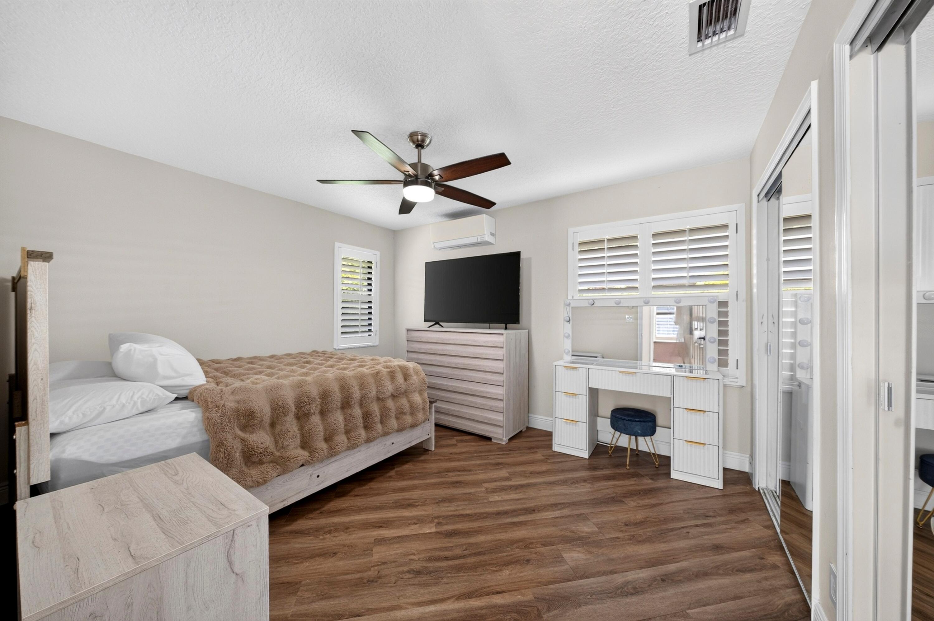 10090 NW 59th Drive