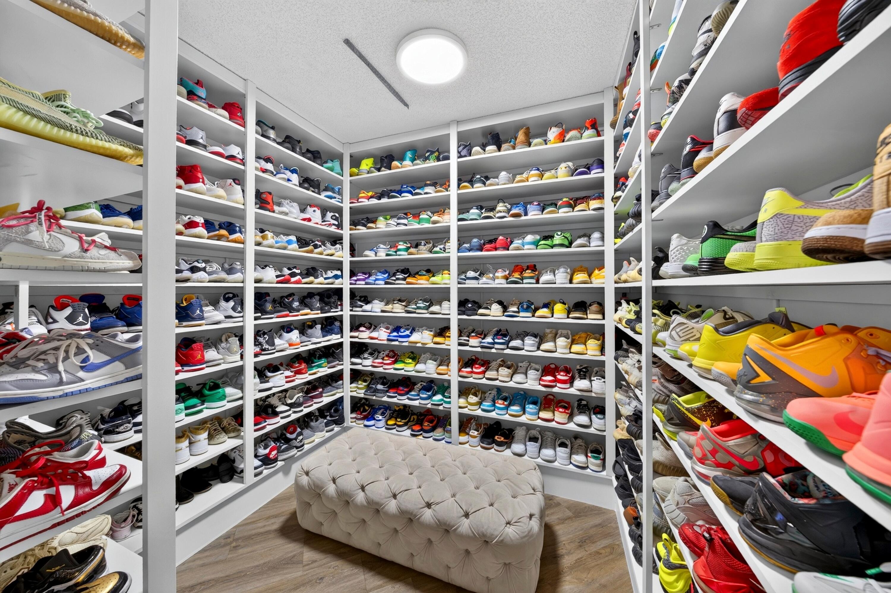 10090 NW 59th Drive