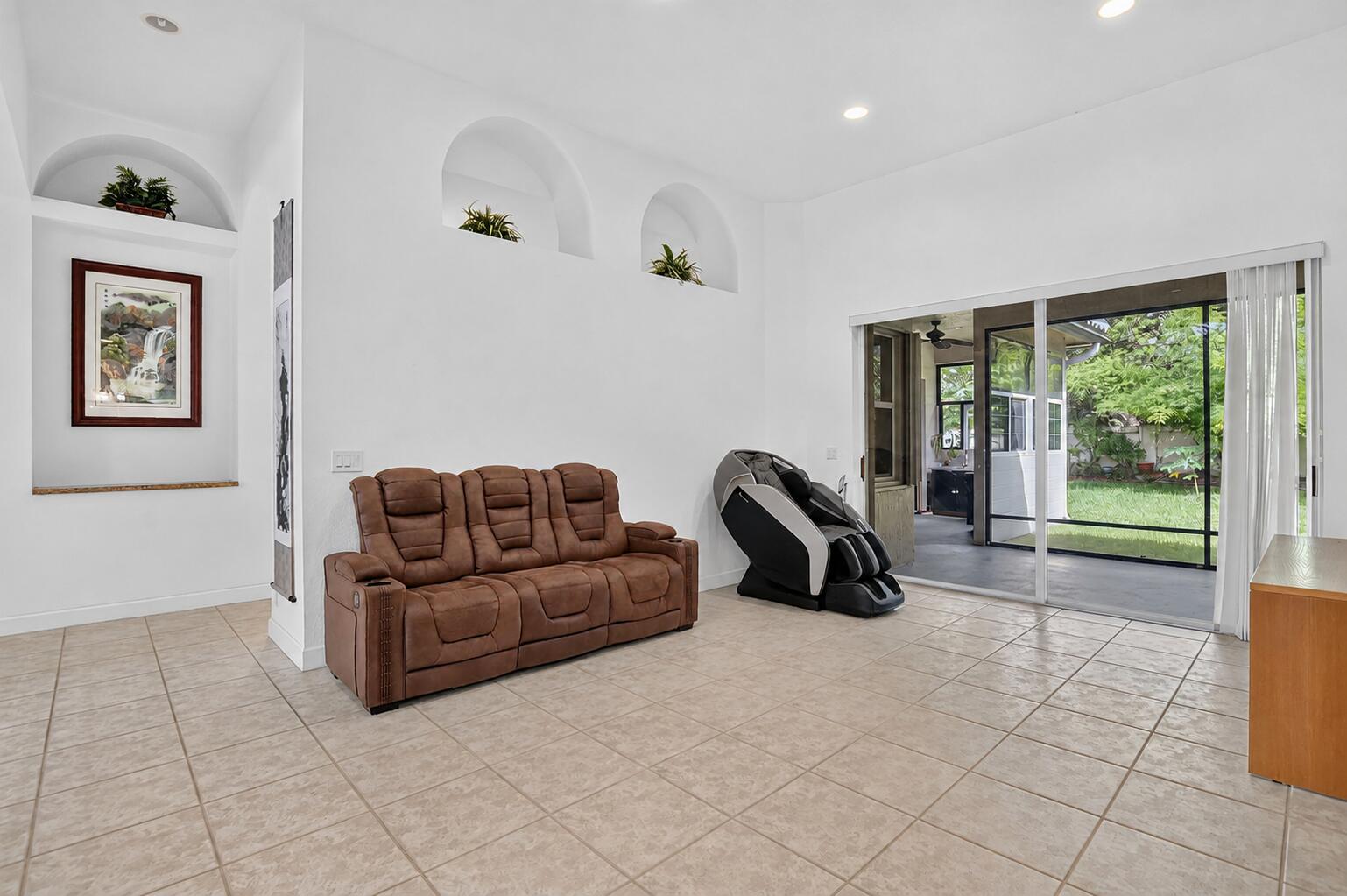 21262 Falls Ridge Way