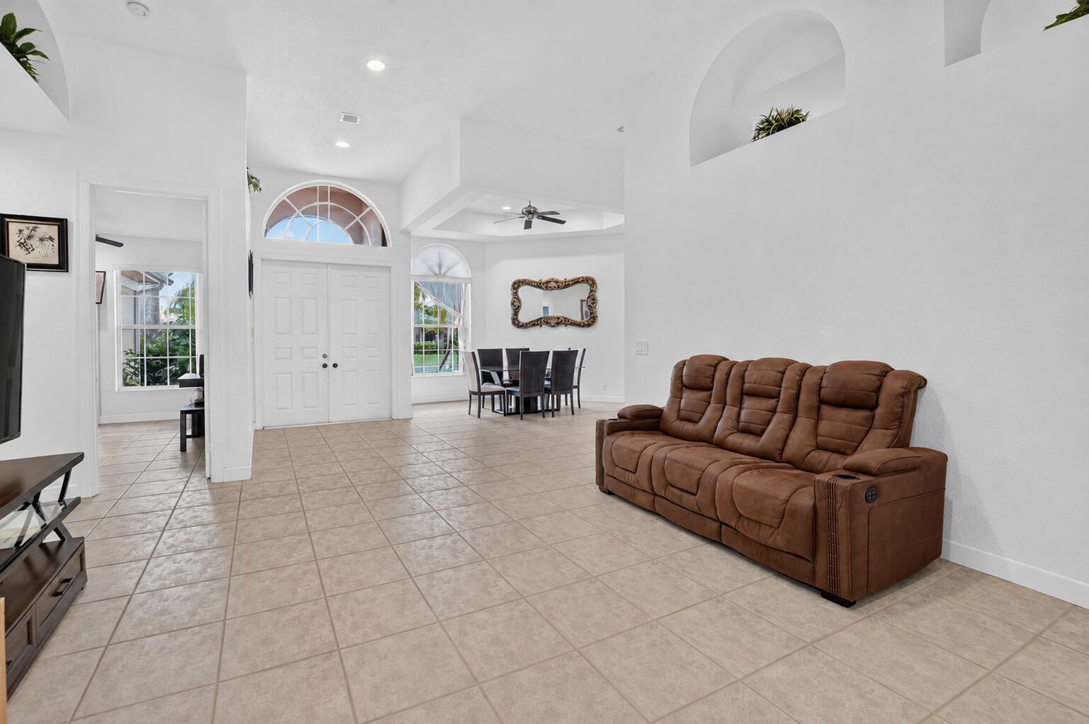 21262 Falls Ridge Way