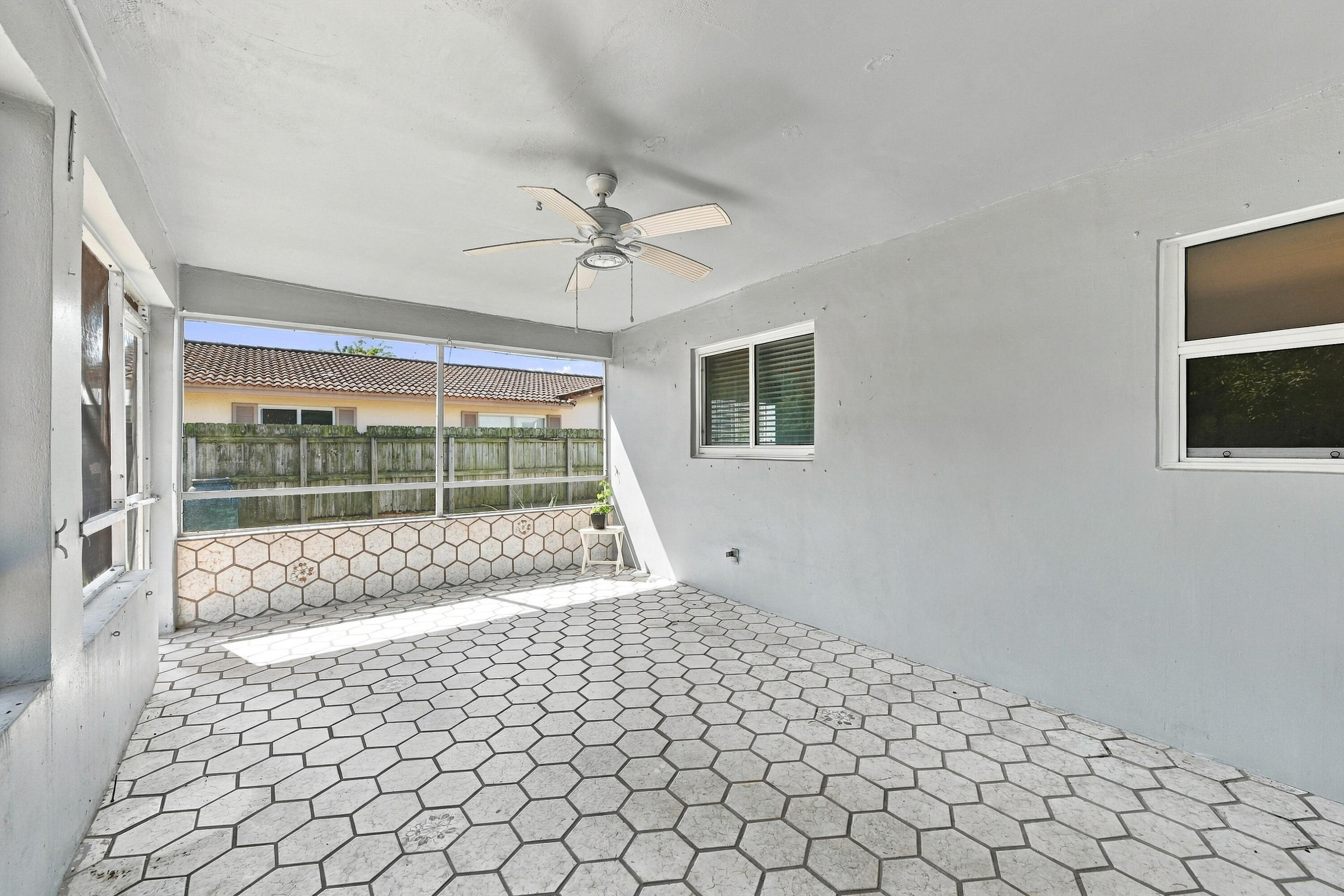 3801 NW 104TH Avenue
