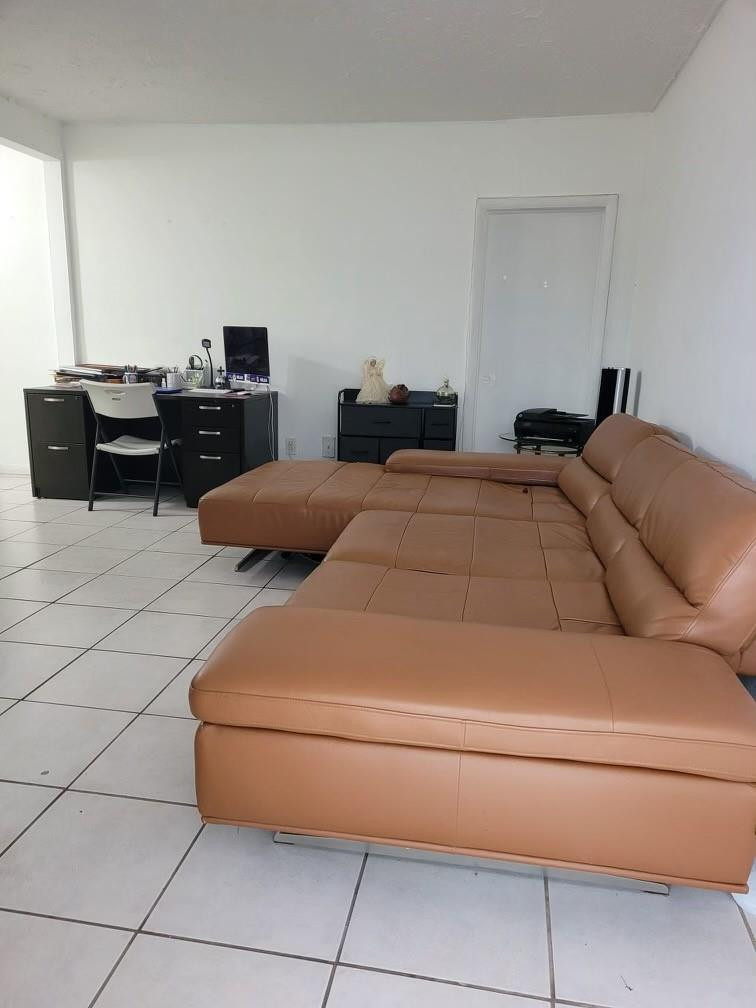 7424 Byron Avenue 6B, Miami Beach Unit: 6B