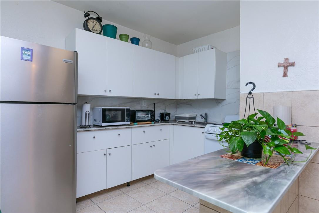 705-713 NE 3RD STREET