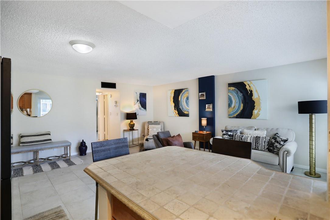 1169 Hillsboro Mile Unit: 617