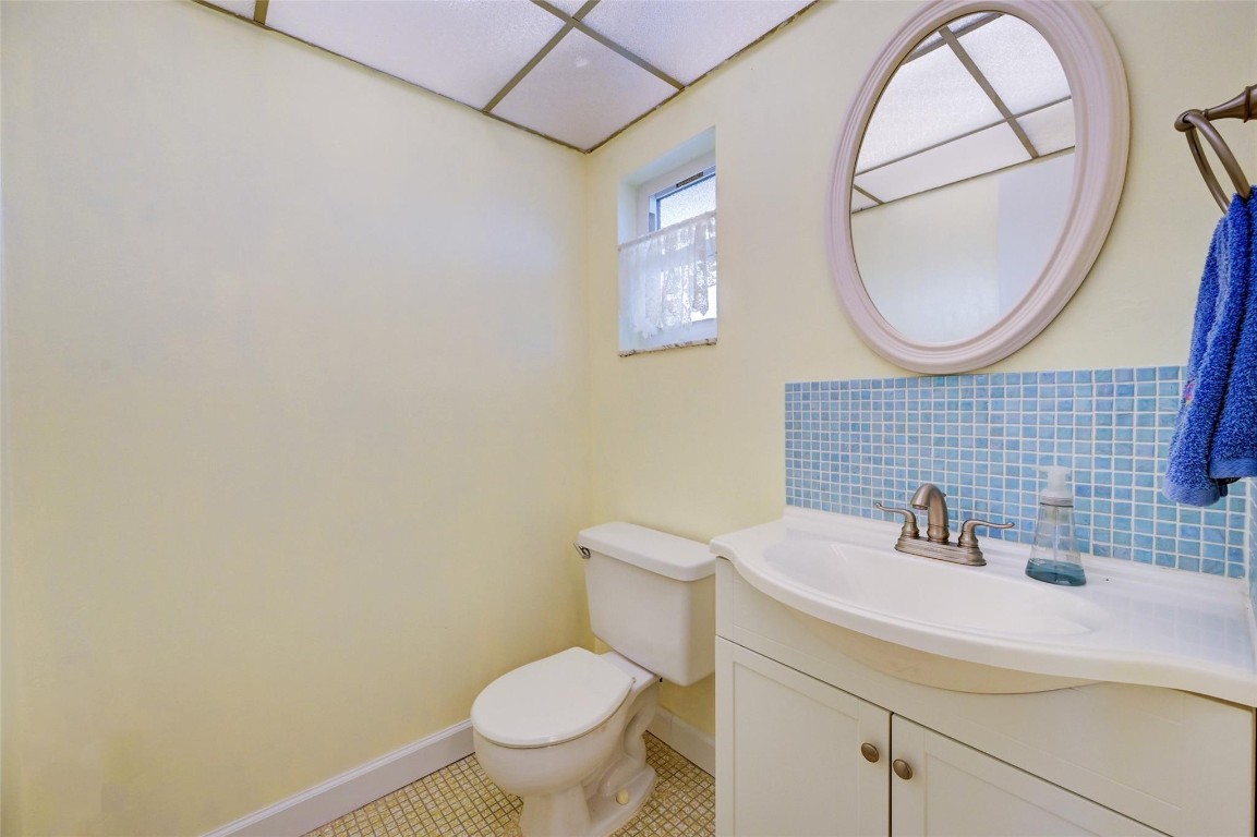 9340 Sunrise Lakes Blvd Unit: 208