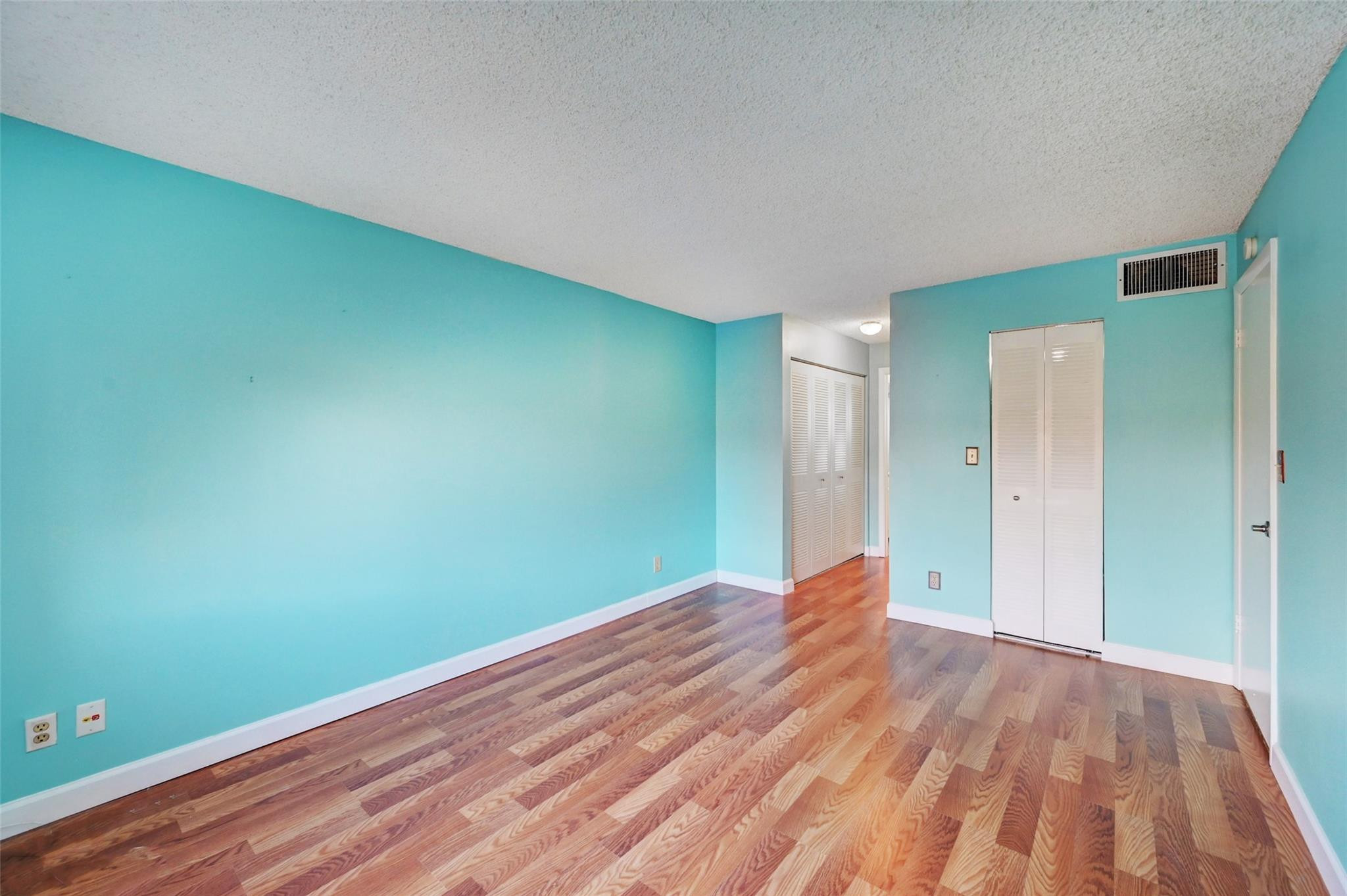 9340 Sunrise Lakes Blvd Unit: 208